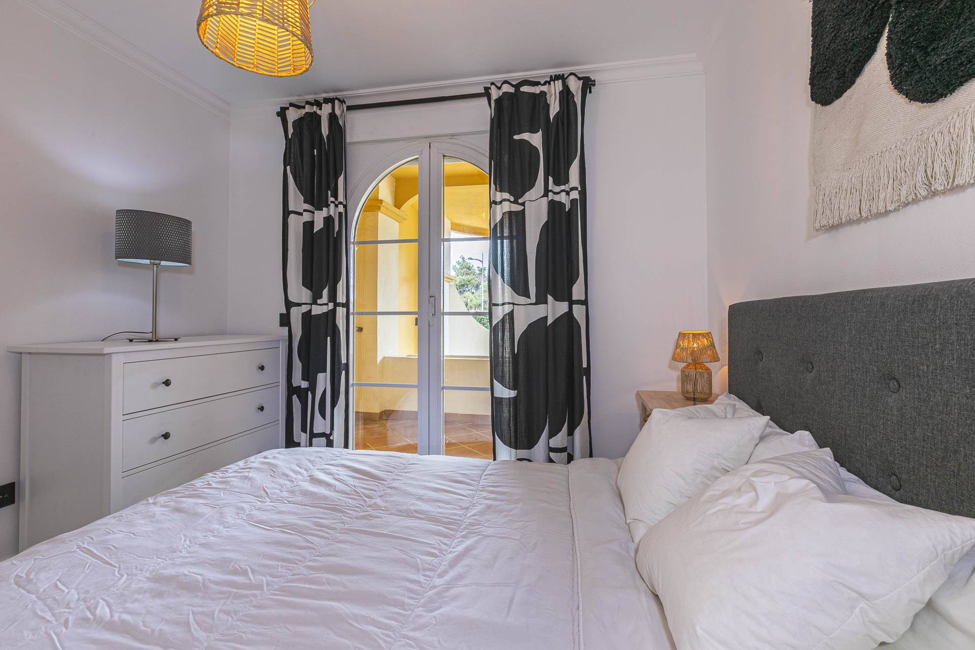 Apartment 2 Bedrooms 2 Bathrooms in Marbella, Costa del Sol