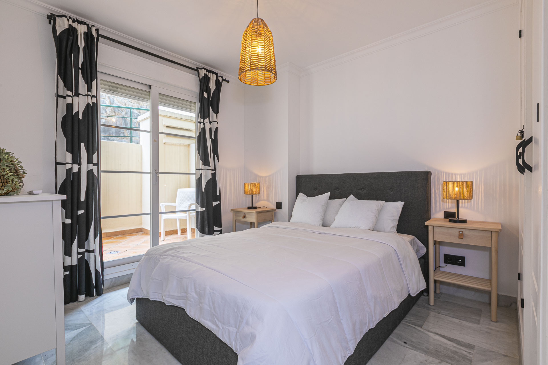 Apartment 2 Bedrooms 2 Bathrooms in Marbella, Costa del Sol