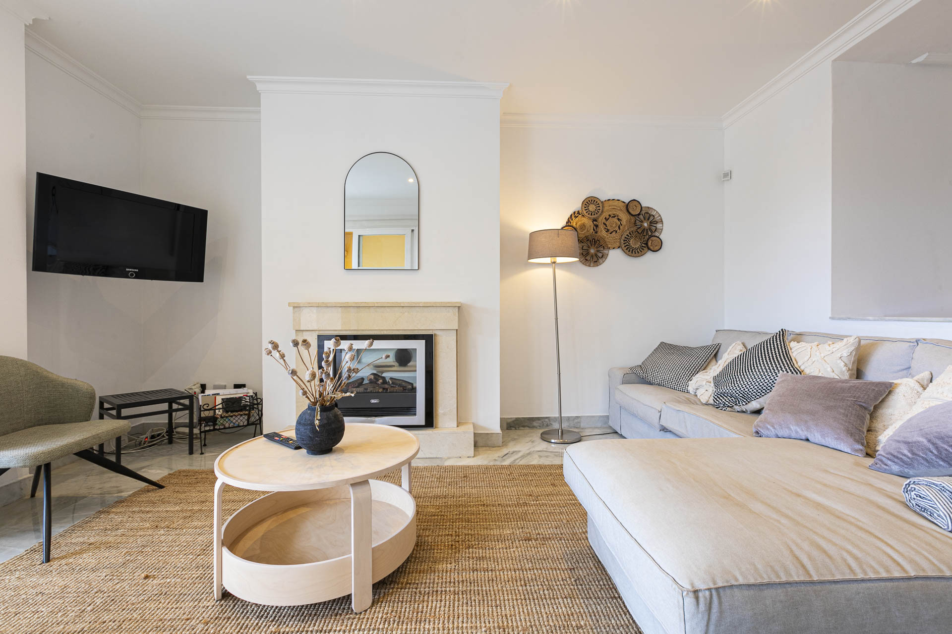 Apartment 2 Bedrooms 2 Bathrooms in Marbella, Costa del Sol