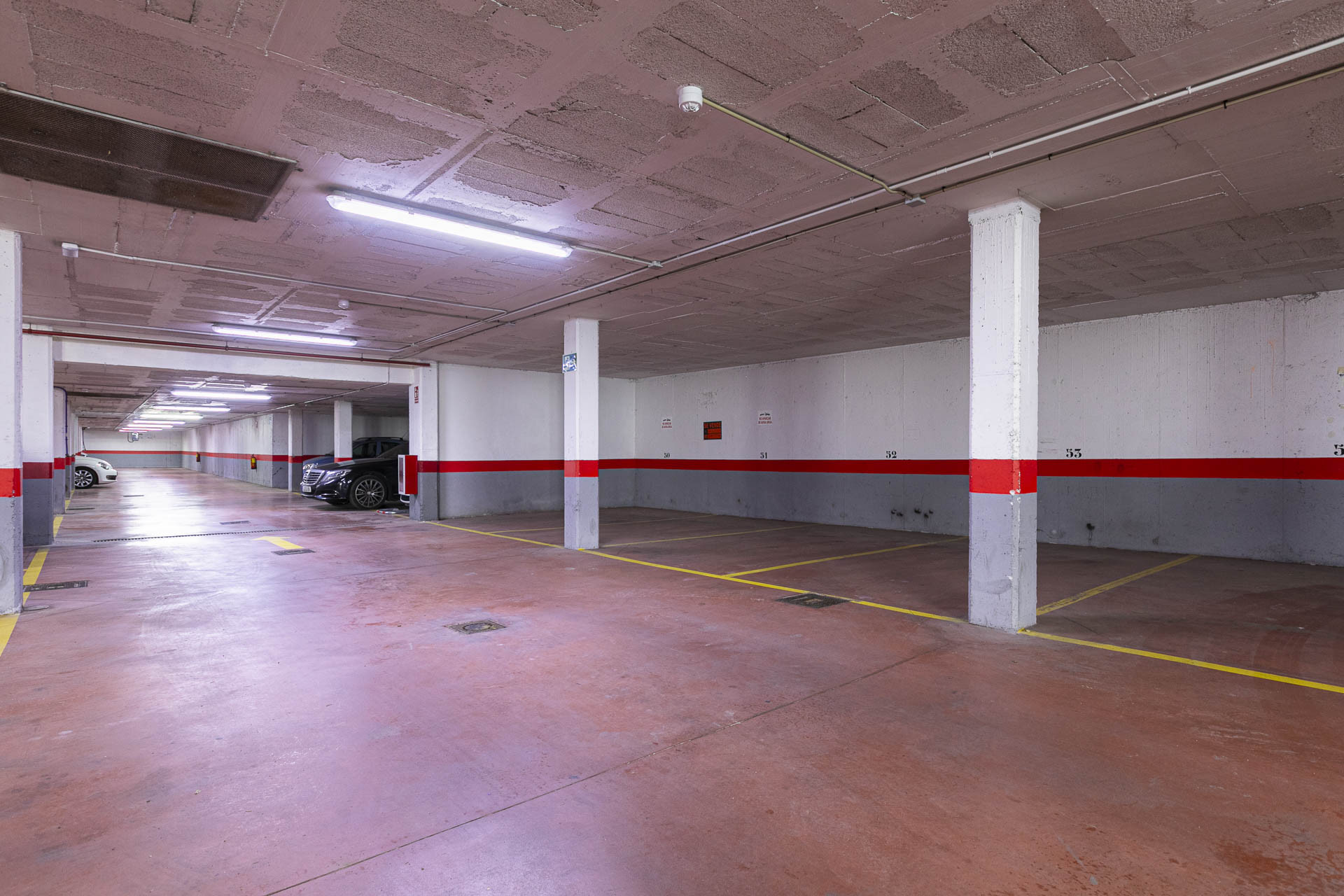 Apartment 2 Bedrooms 2 Bathrooms in Marbella, Costa del Sol