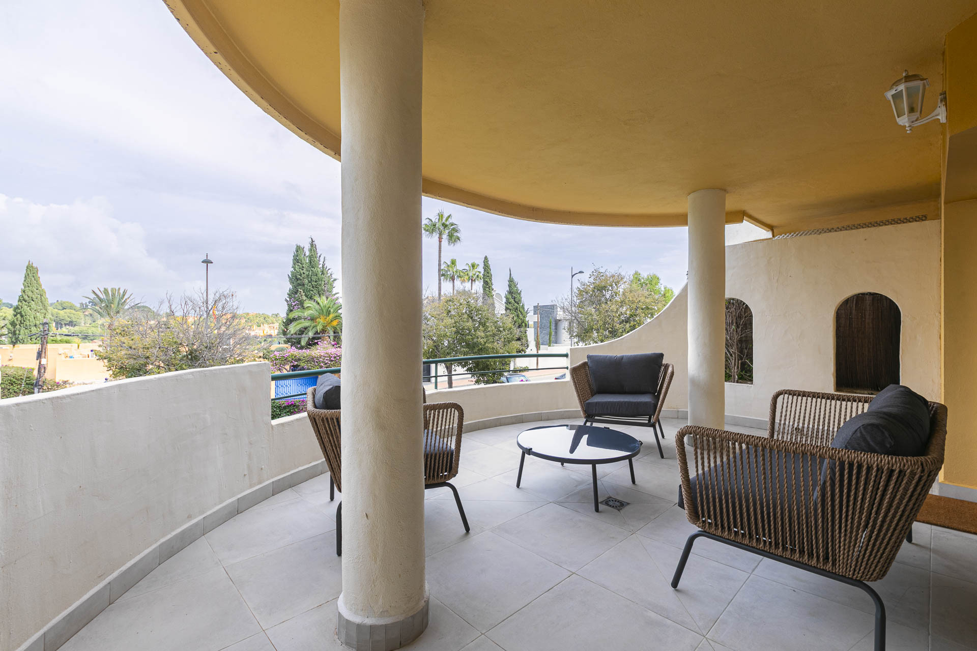 Apartment 2 Bedrooms 2 Bathrooms in Marbella, Costa del Sol