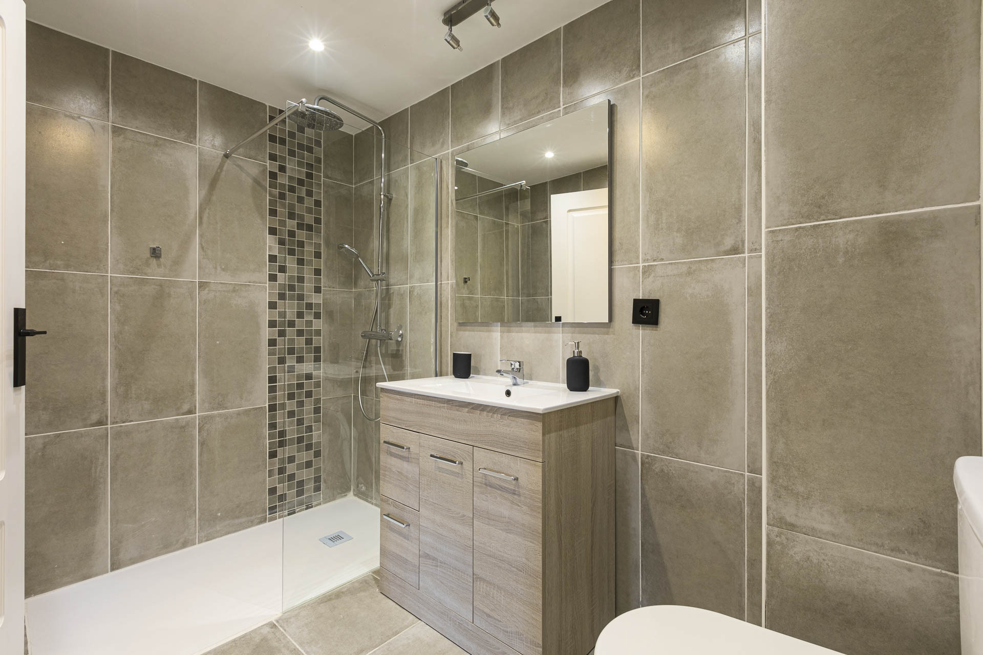 Apartment 2 Bedrooms 2 Bathrooms in Marbella, Costa del Sol