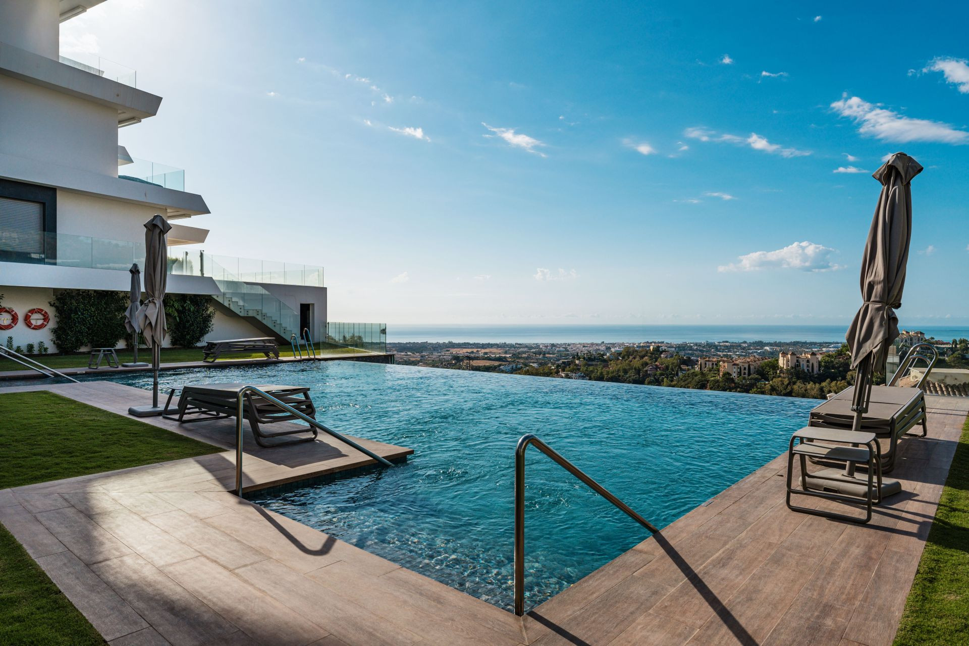 Apartment 3 Bedrooms 2 Bathrooms in Marbella, Costa del Sol