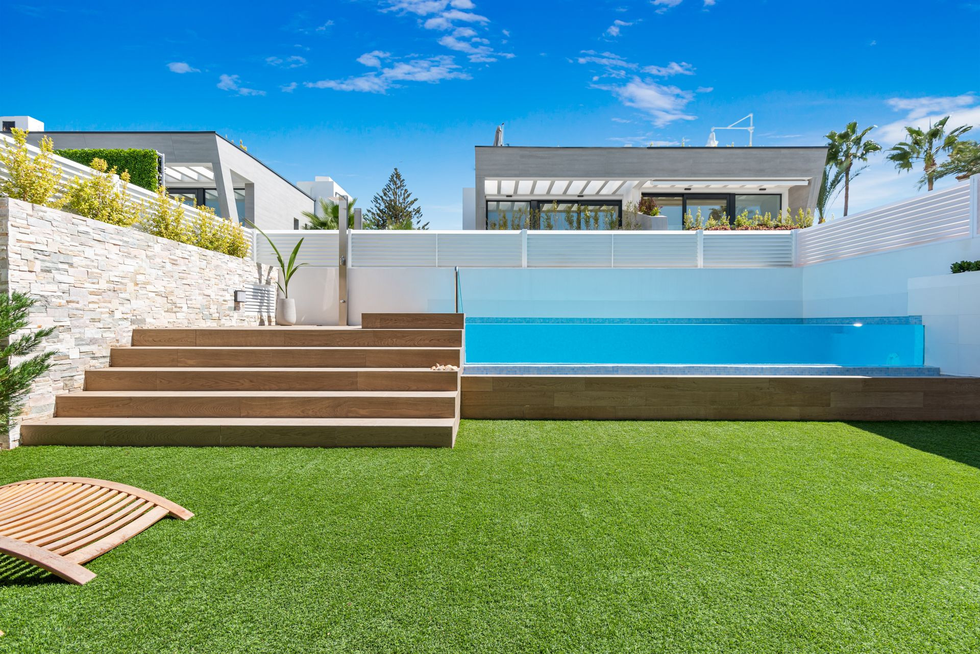 Villa 5 Bedrooms 4 Bathrooms in Marbella, Costa del Sol