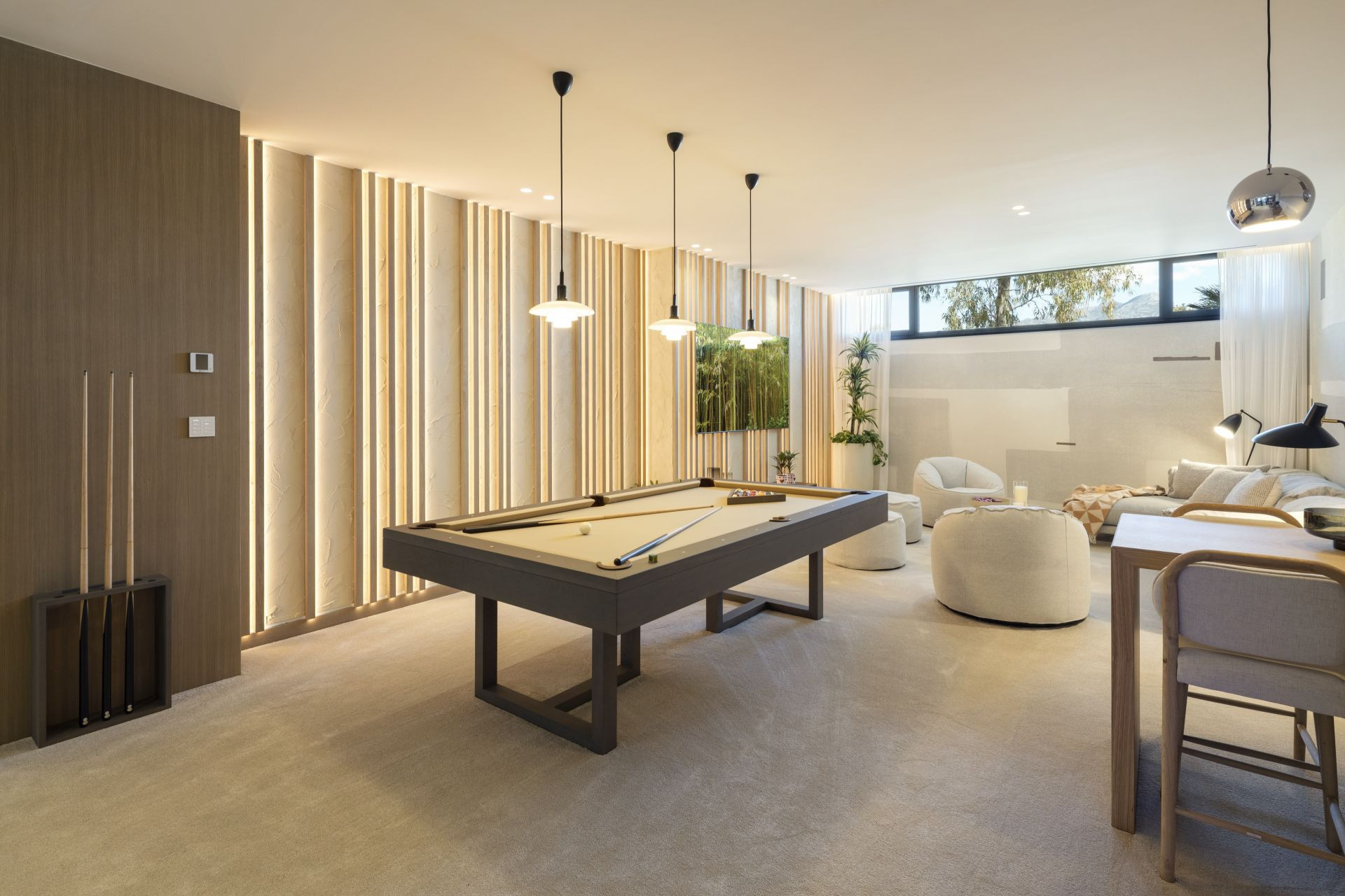 Villa 5 Bedrooms 5 Bathrooms in Marbella, Costa del Sol