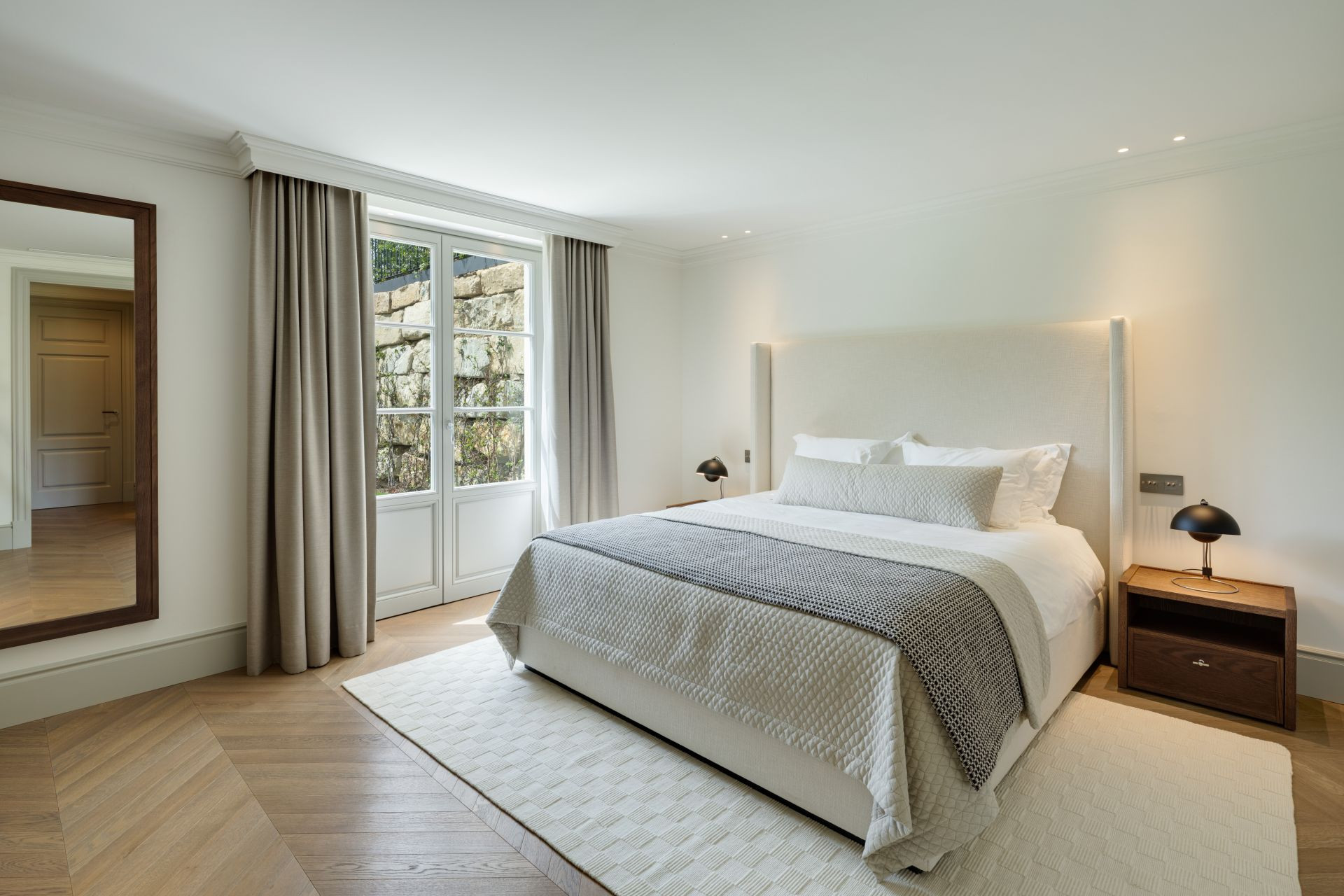 Villa 5 Bedrooms 6 Bathrooms in Marbella, Costa del Sol