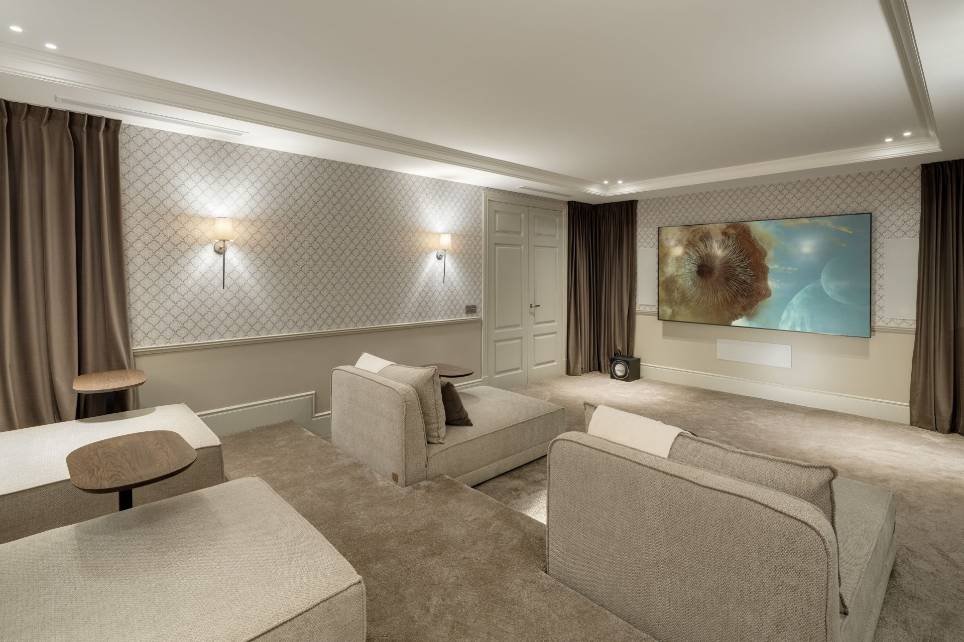 Villa 5 Bedrooms 6 Bathrooms in Marbella, Costa del Sol