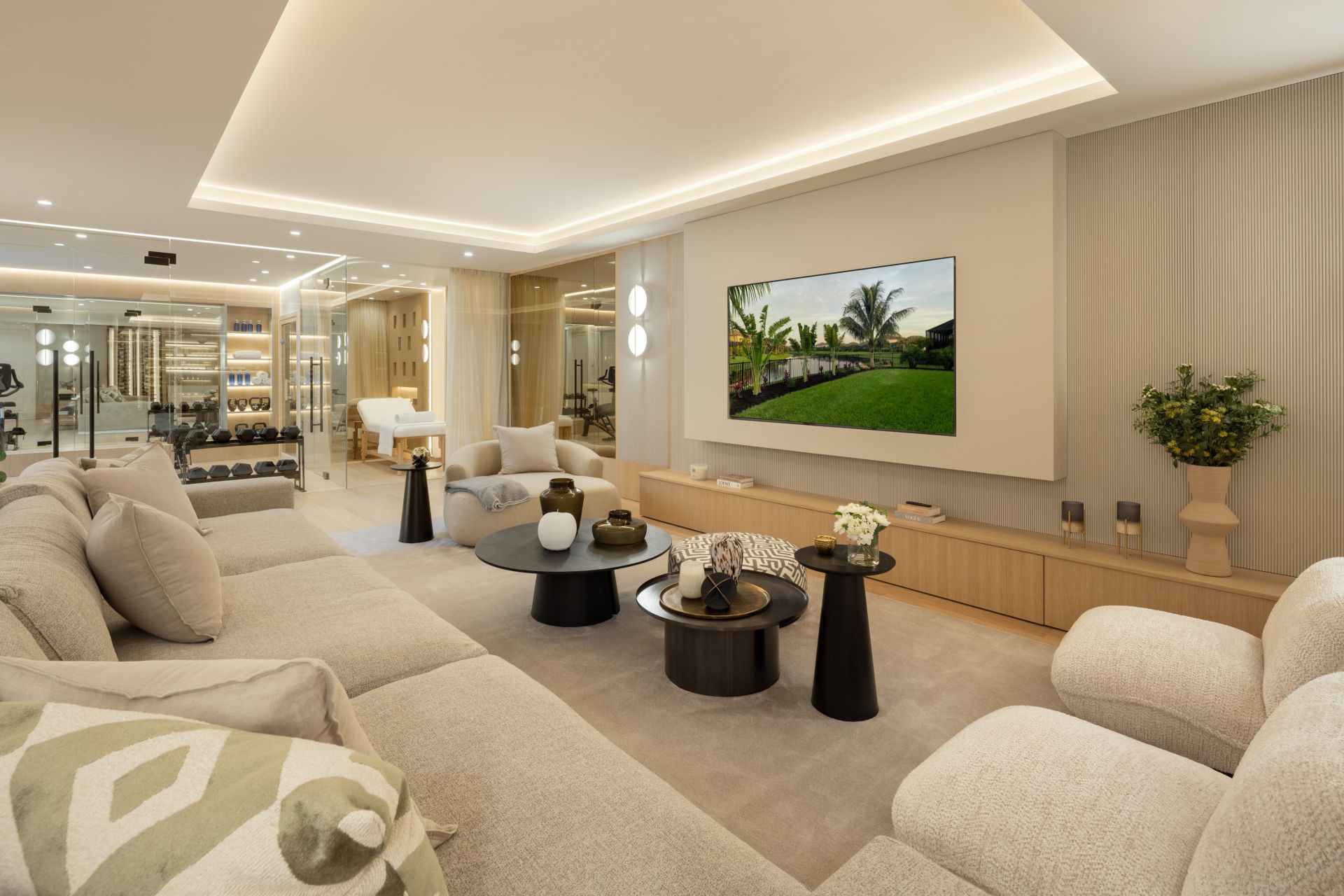 Villa 7 Bedrooms 7 Bathrooms in Marbella, Costa del Sol