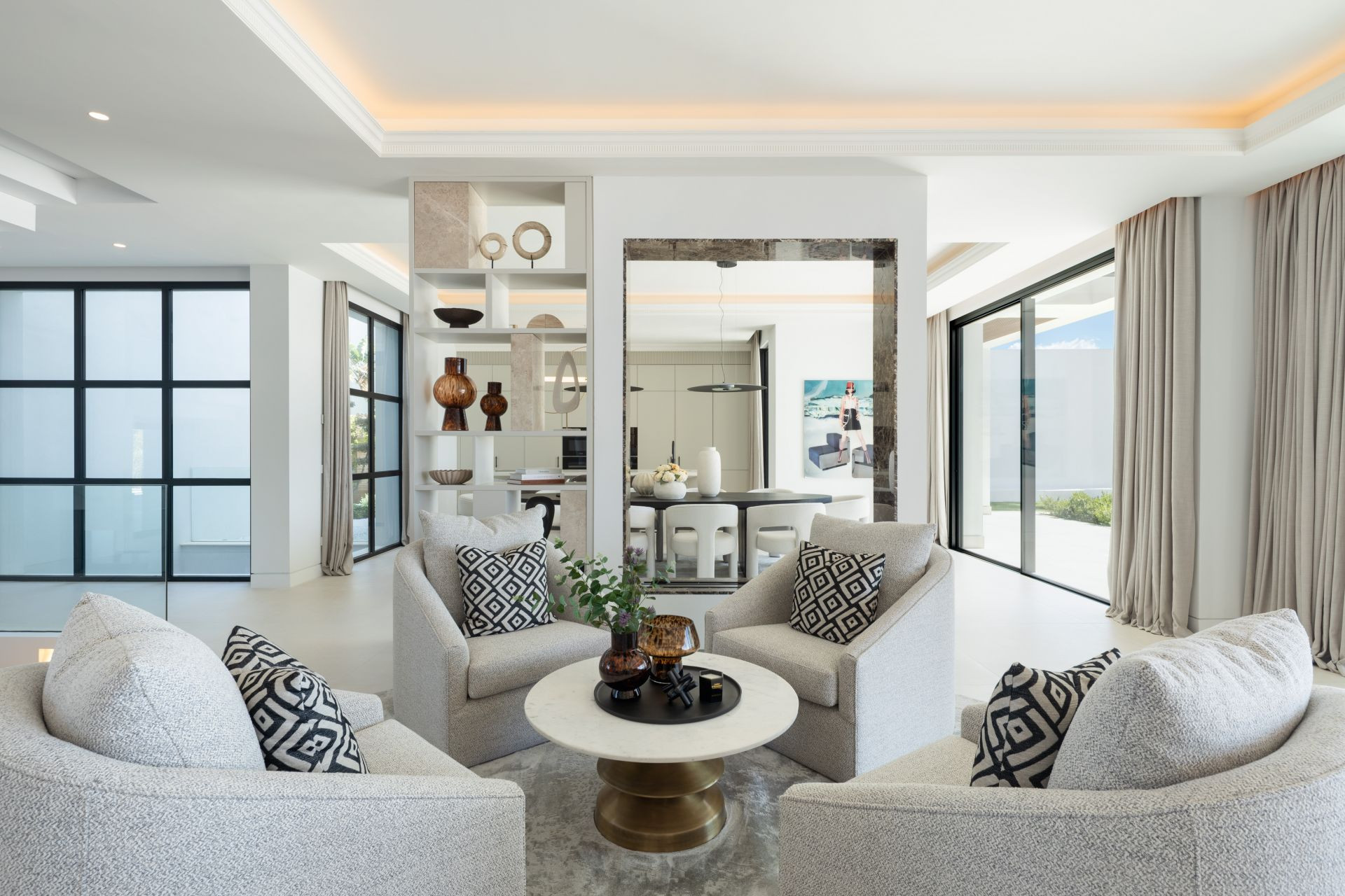 Villa 7 Bedrooms 7 Bathrooms in Marbella, Costa del Sol