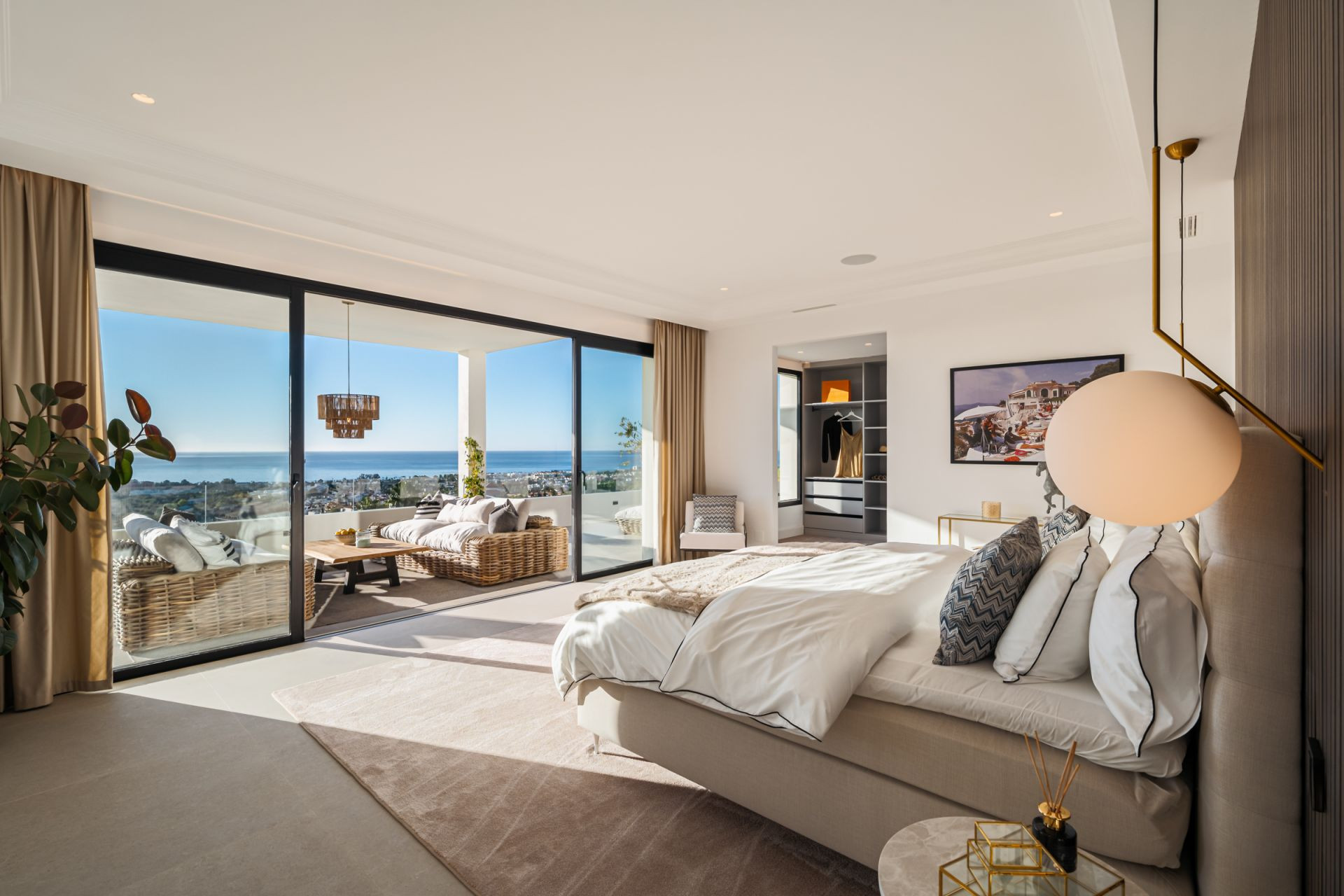 Villa 6 Bedrooms 7 Bathrooms in Marbella, Costa del Sol