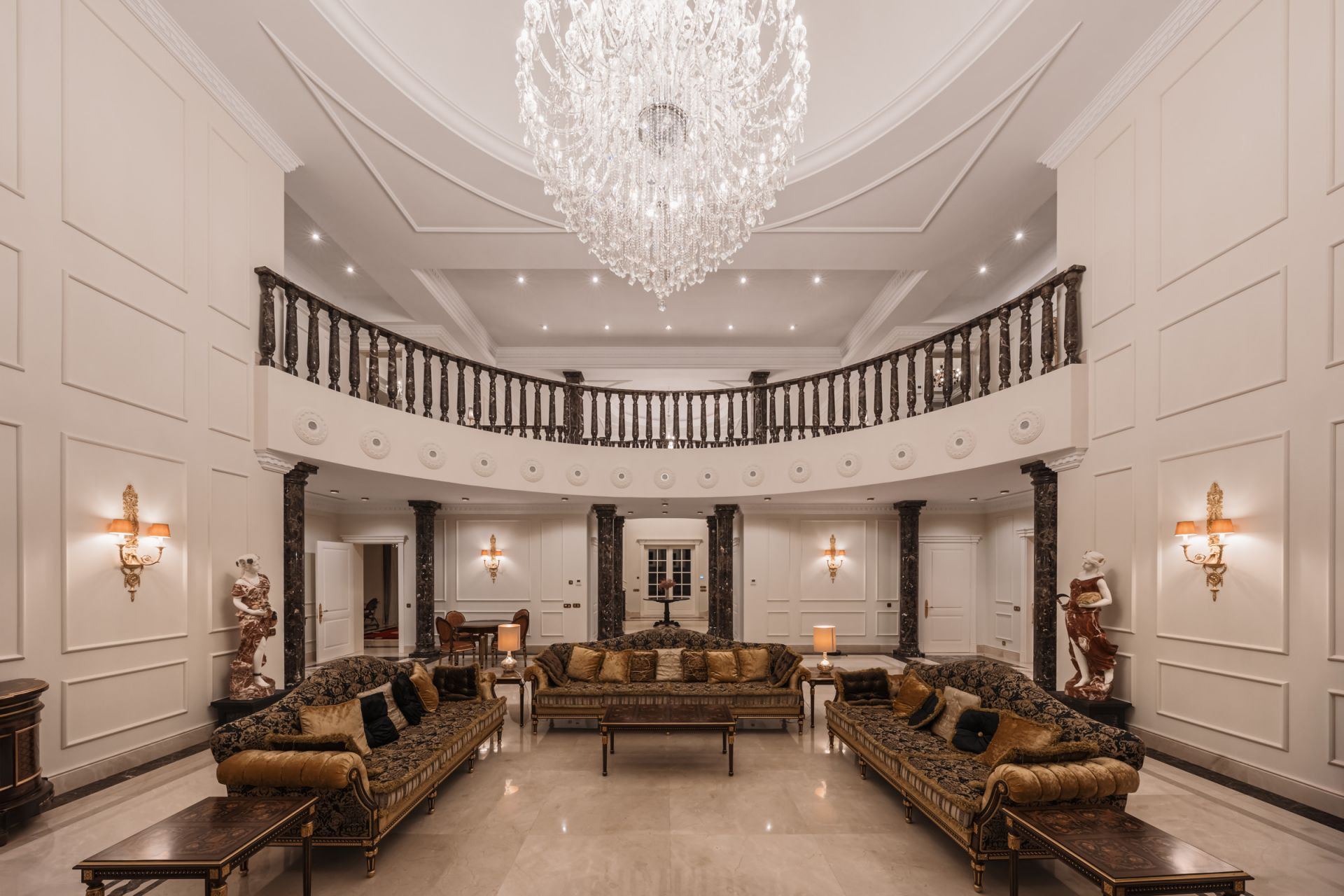 Villa 7 Bedrooms 7 Bathrooms in Marbella, Costa del Sol