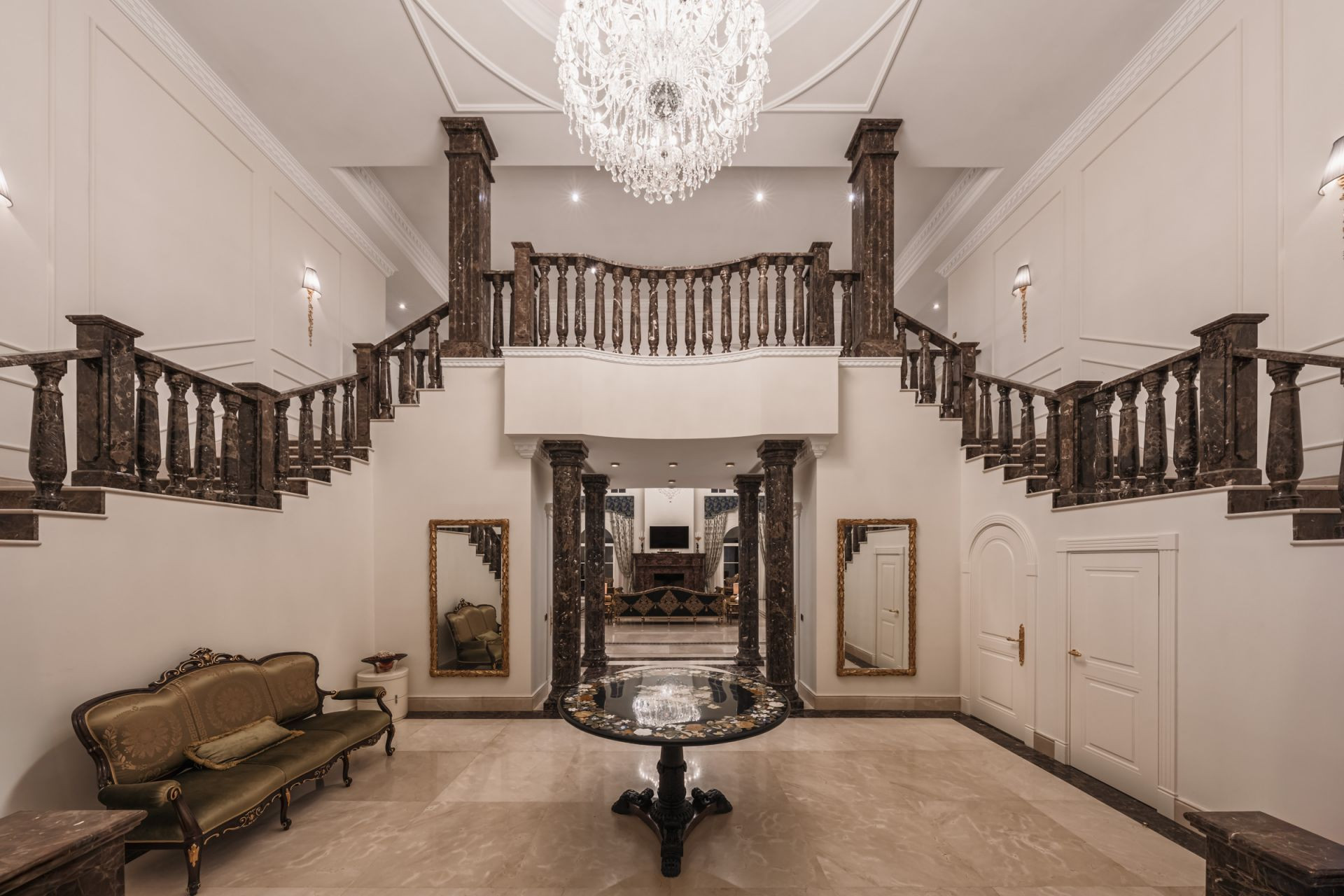 Villa 7 Bedrooms 7 Bathrooms in Marbella, Costa del Sol