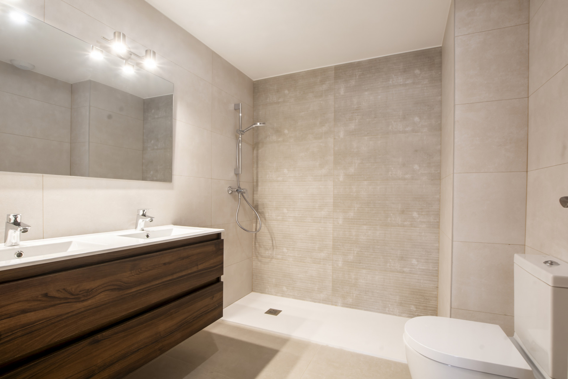 Apartment 3 Bedrooms 2 Bathrooms in Manilva, Costa del Sol