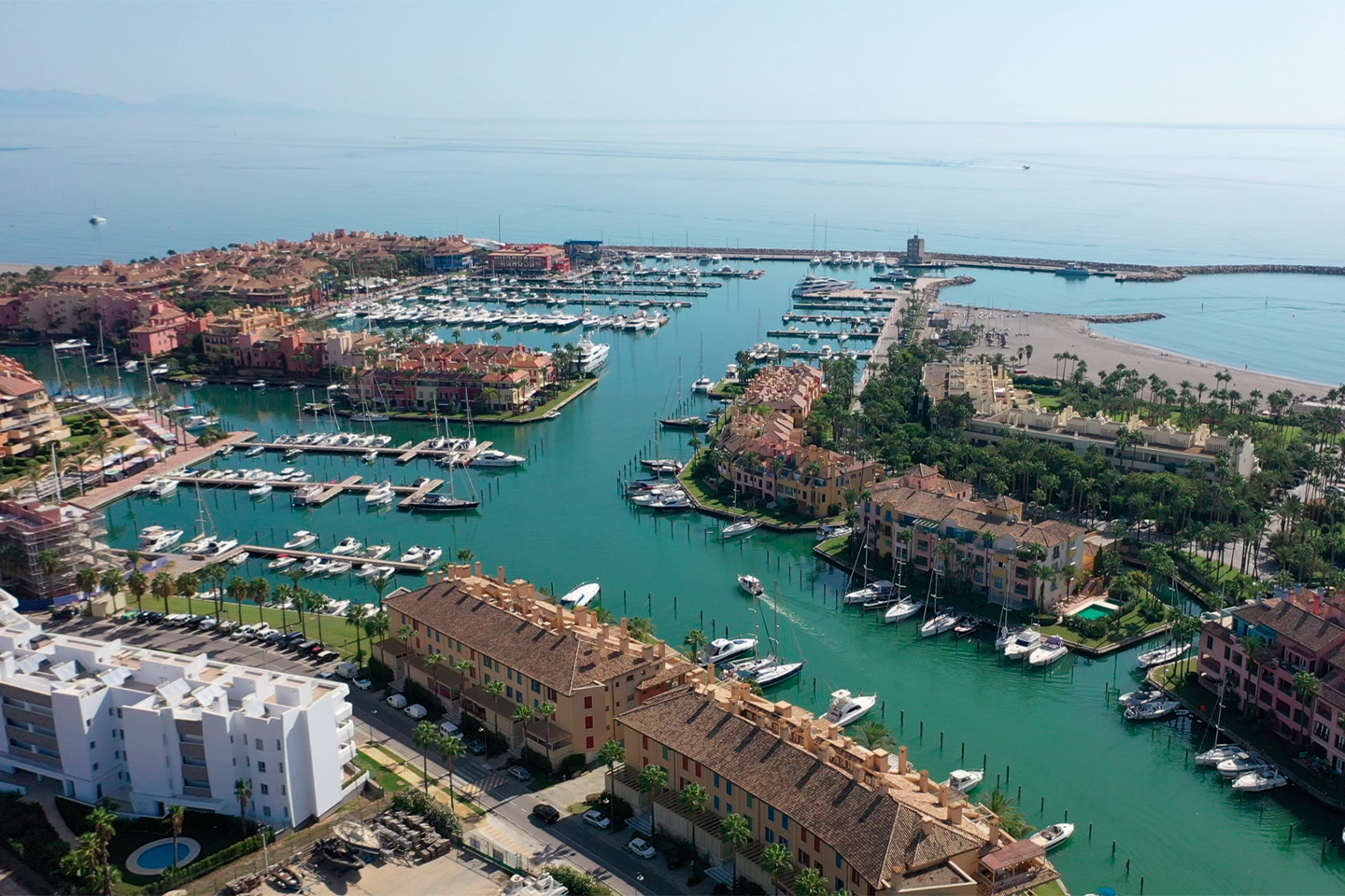 Apartment 3 Bedrooms 2 Bathrooms in Manilva, Costa del Sol