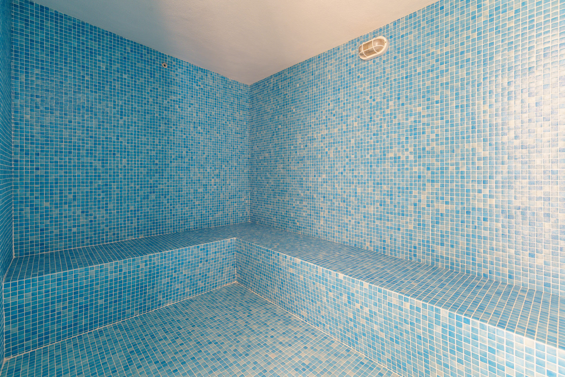 Apartment 4 Bedrooms 3 Bathrooms in Mijas, Costa del Sol