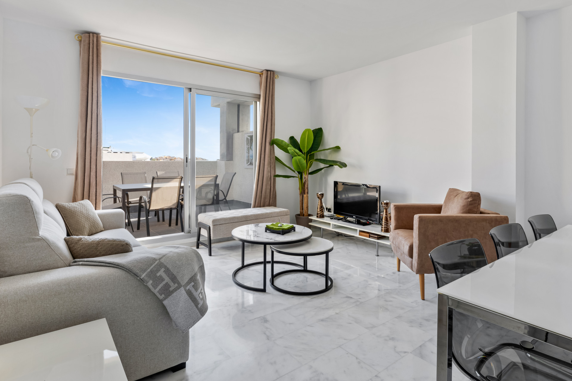 Penthouse 3 Bedrooms 2 Bathrooms in Mijas Costa, Costa del Sol