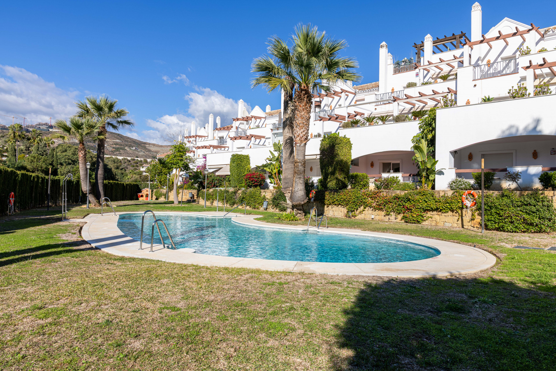 Apartment 2 Bedrooms 2 Bathrooms in Marbella, Costa del Sol