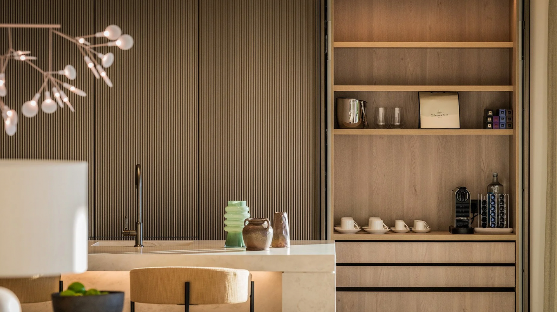 Villa 5 Bedrooms 6 Bathrooms in Marbella, Costa del Sol