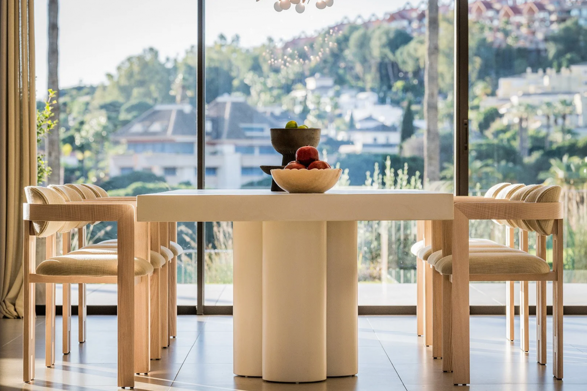 Villa 5 Bedrooms 6 Bathrooms in Marbella, Costa del Sol