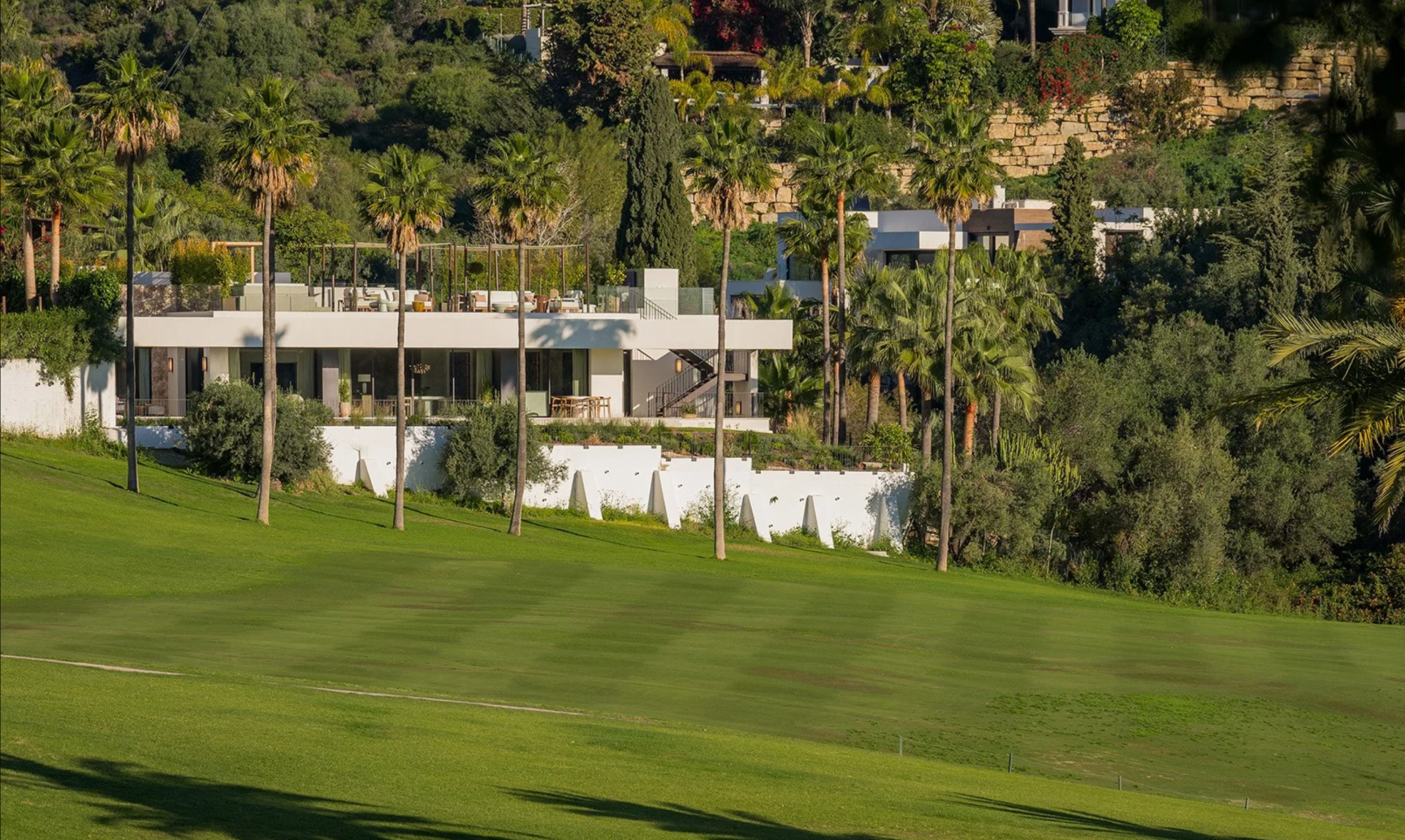 Villa 5 Bedrooms 6 Bathrooms in Marbella, Costa del Sol