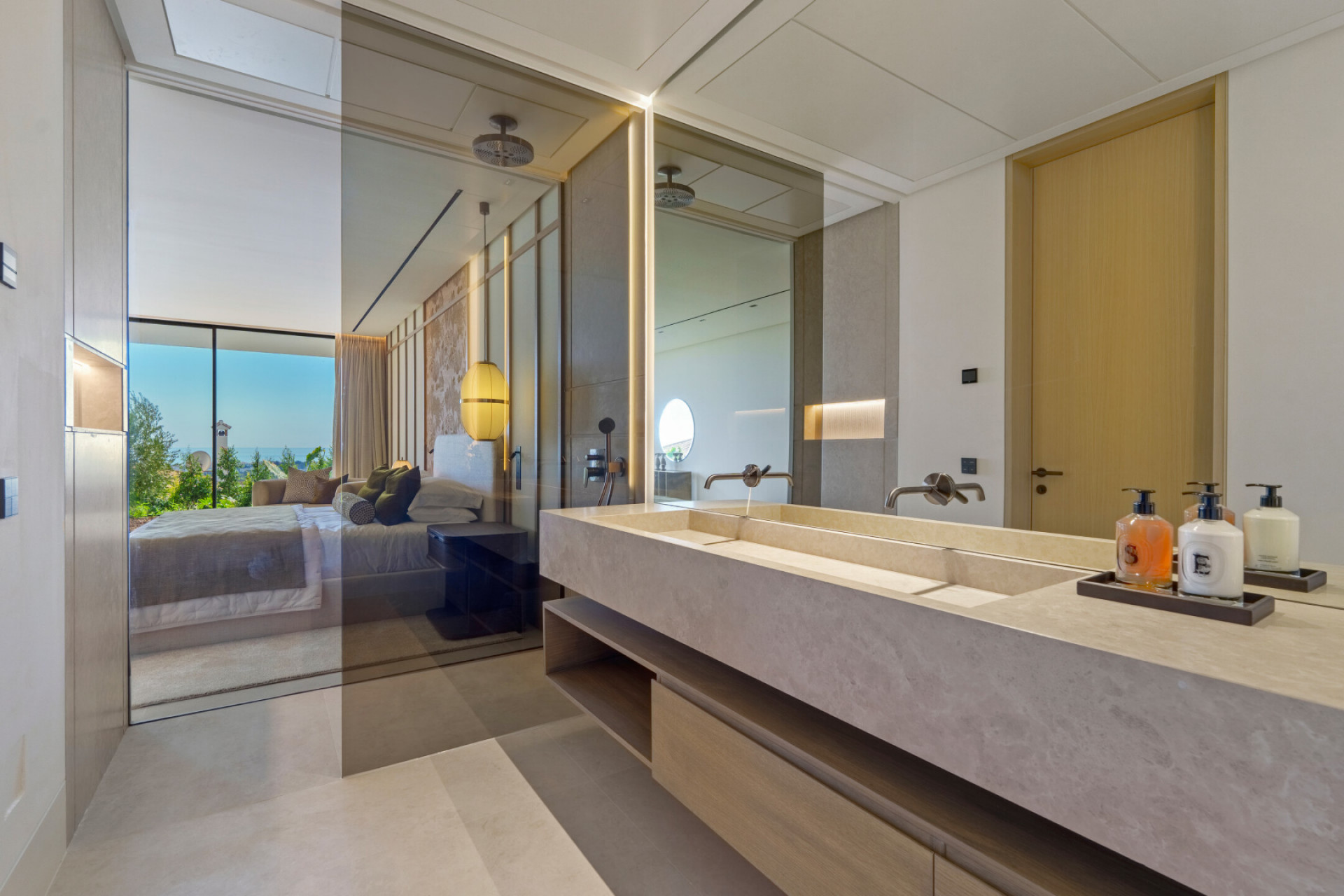 Villa 8 Bedrooms 9 Bathrooms in Benahavis, Costa del Sol