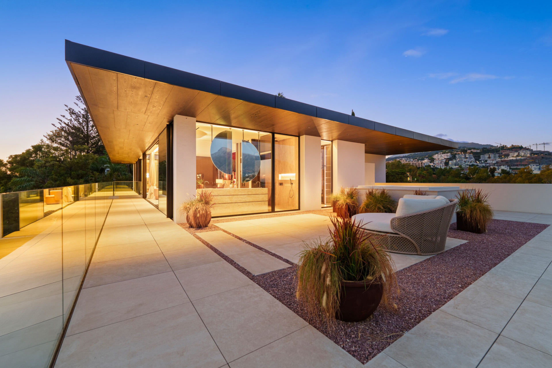 Villa 8 Bedrooms 9 Bathrooms in Benahavis, Costa del Sol