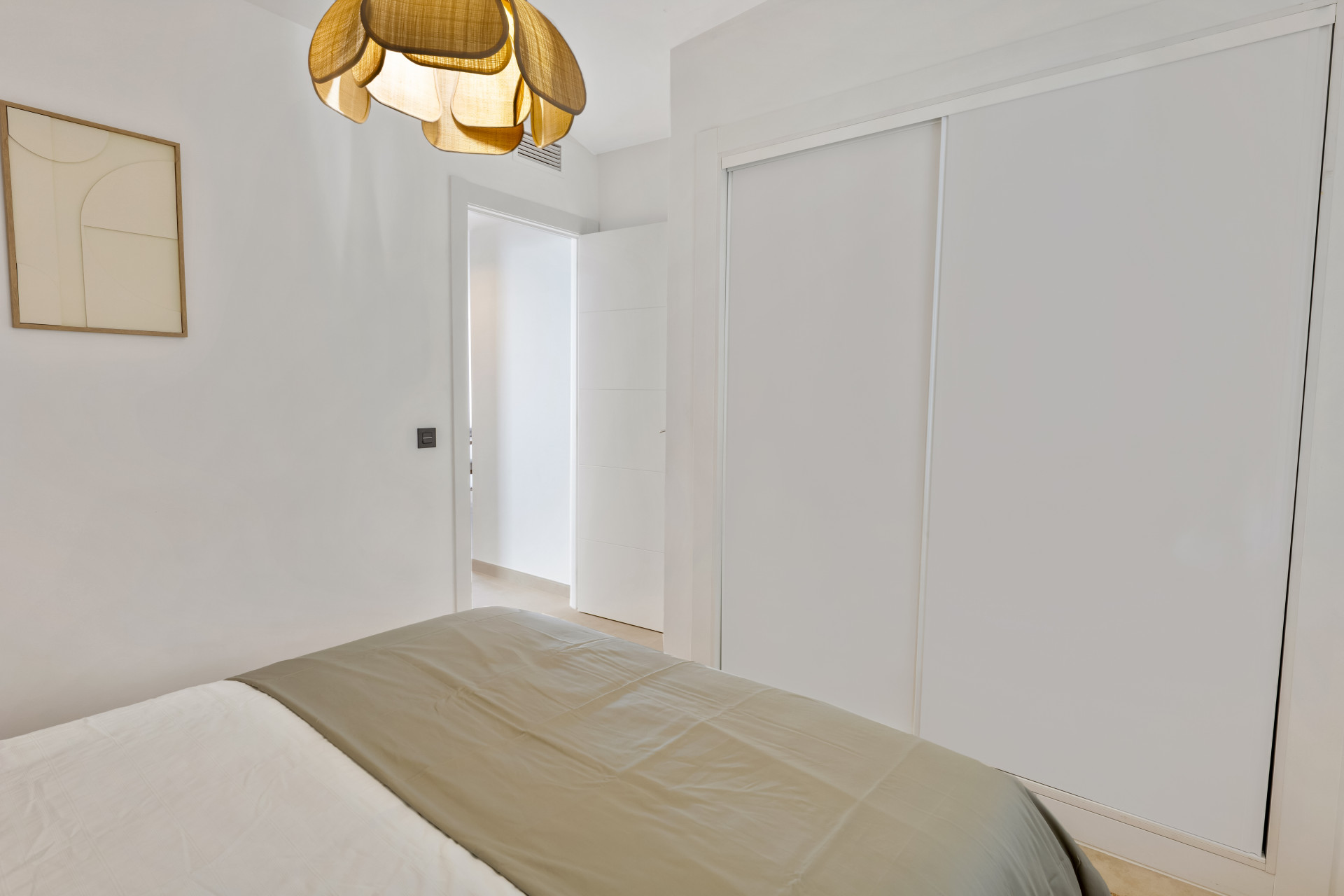 Apartment 2 Bedrooms 2 Bathrooms in Benahavis, Costa del Sol