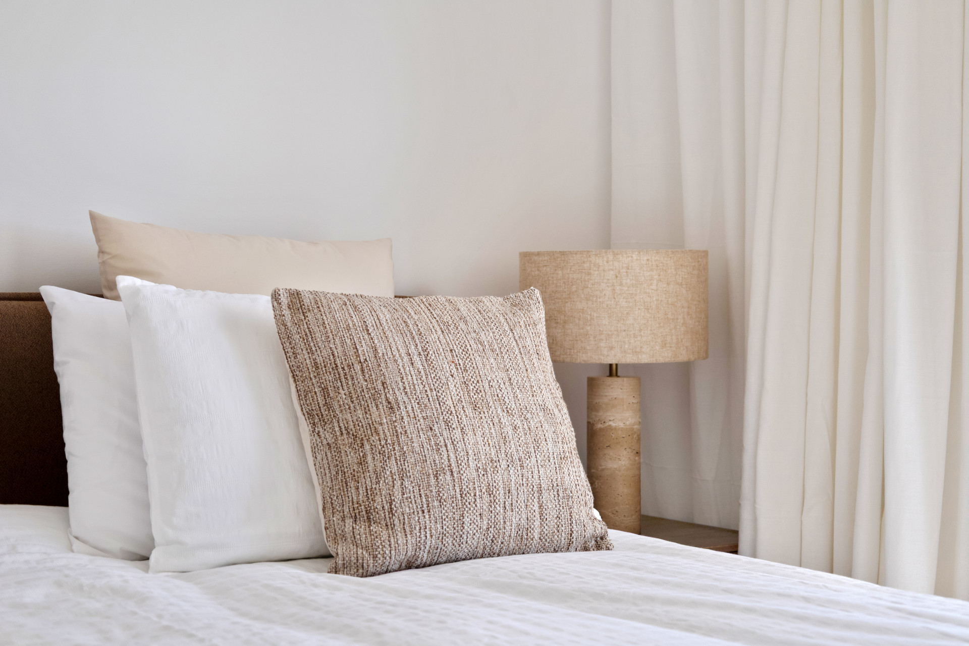 Apartment 2 Bedrooms 2 Bathrooms in Benahavis, Costa del Sol