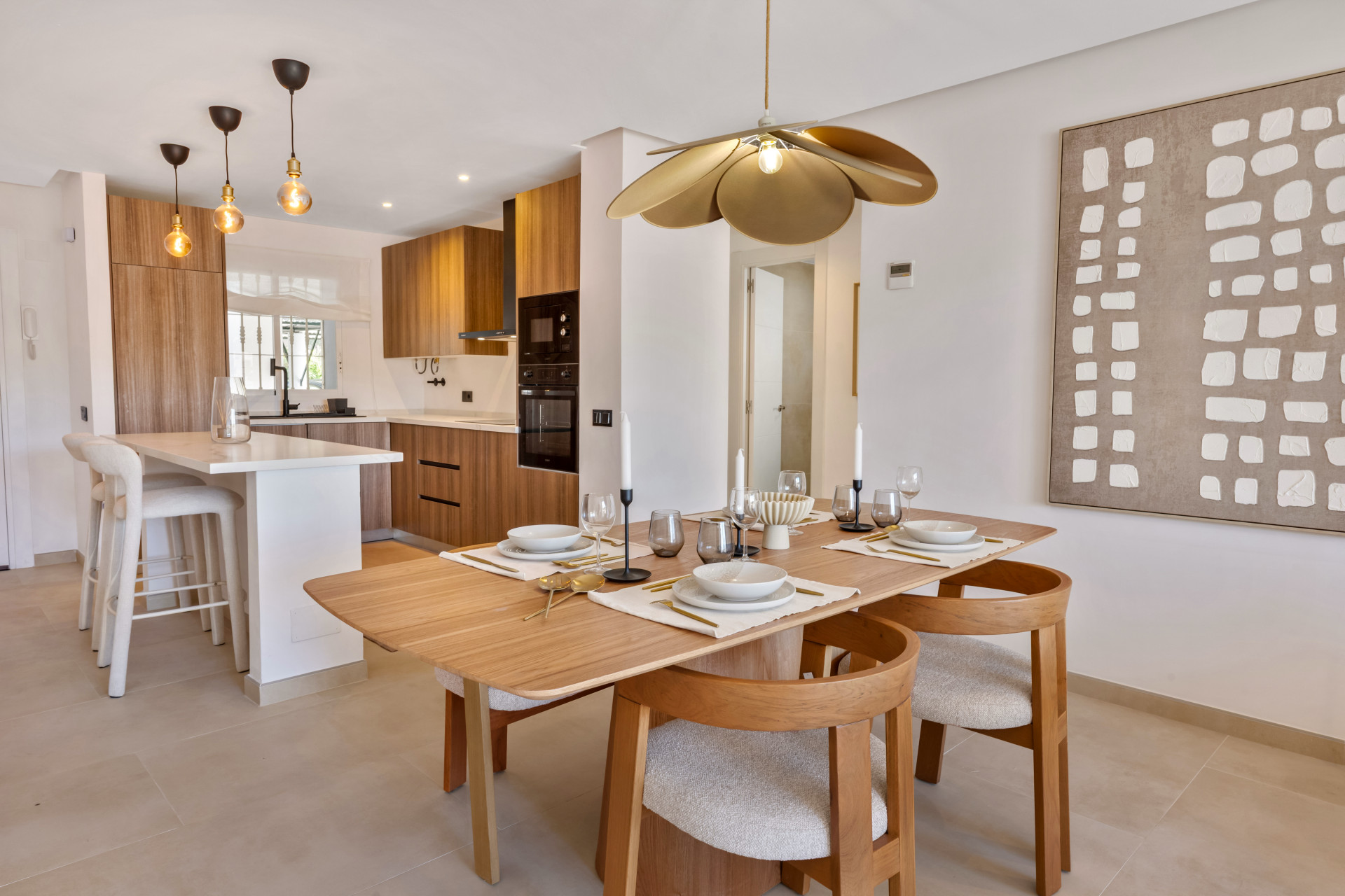 Apartment 2 Bedrooms 2 Bathrooms in Benahavis, Costa del Sol