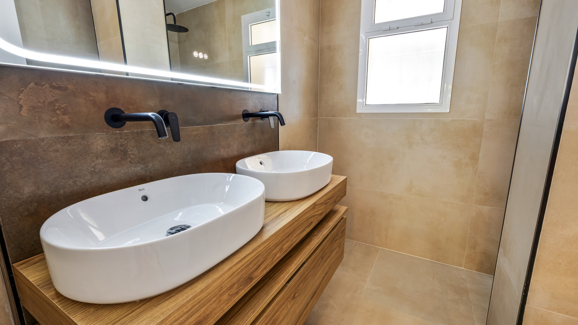 Apartment 3 Bedrooms 2 Bathrooms in Marbella, Costa del Sol