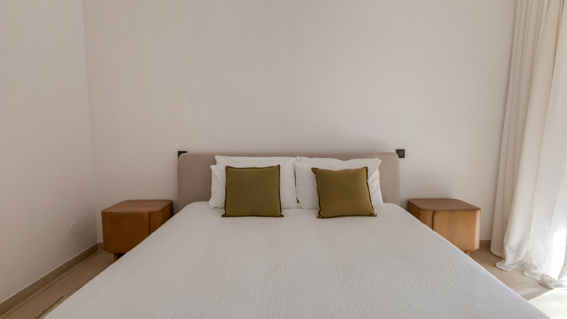 Apartment 3 Bedrooms 2 Bathrooms in Marbella, Costa del Sol