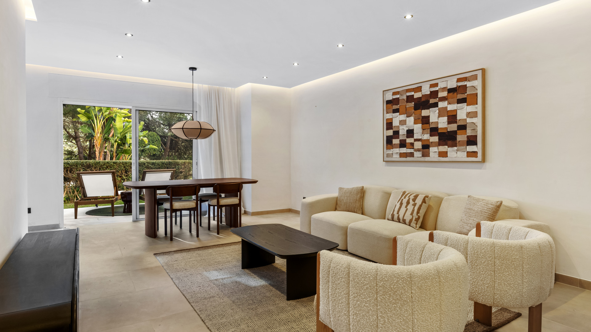 Apartment 3 Bedrooms 2 Bathrooms in Marbella, Costa del Sol