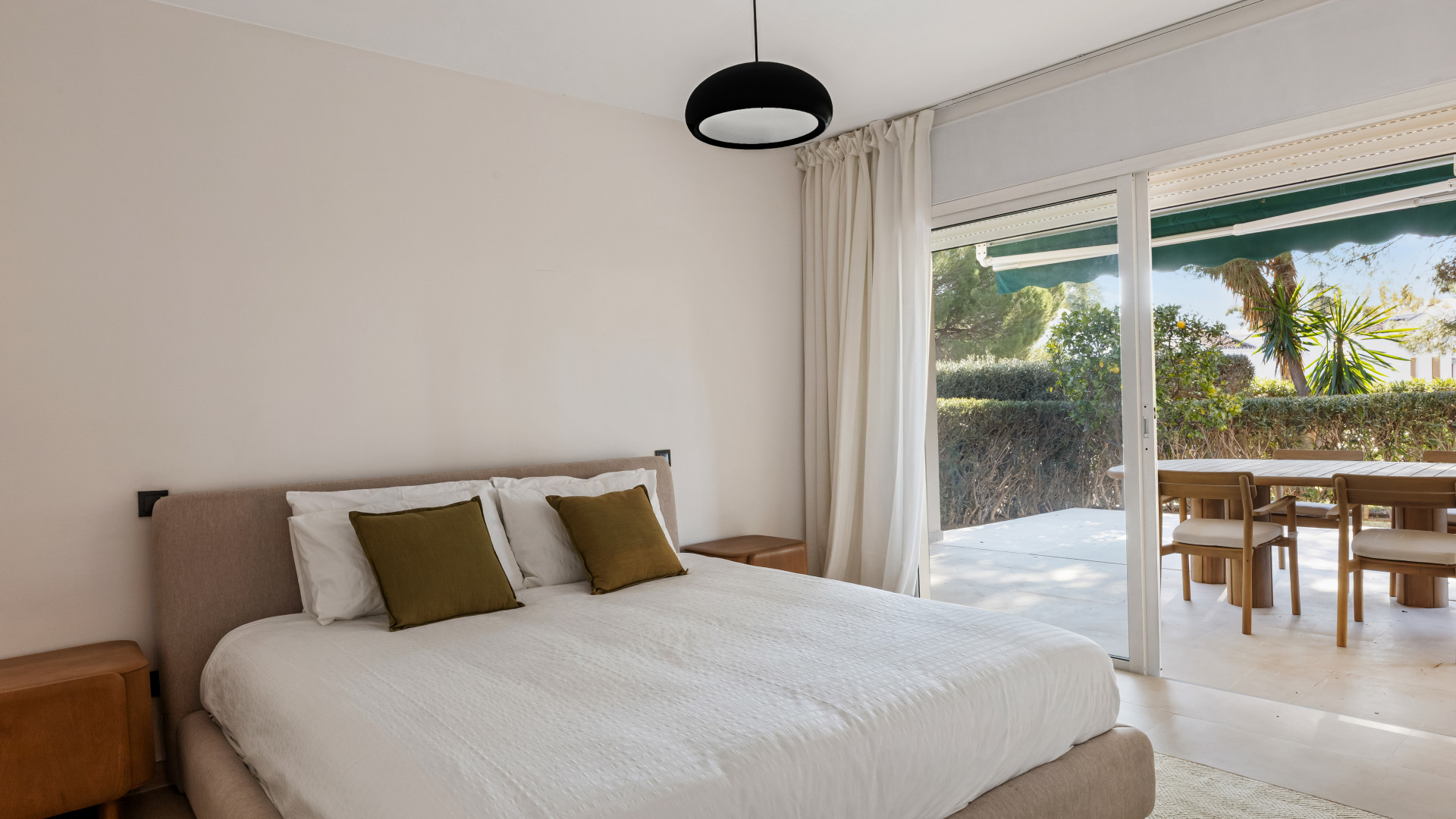 Apartment 3 Bedrooms 2 Bathrooms in Marbella, Costa del Sol