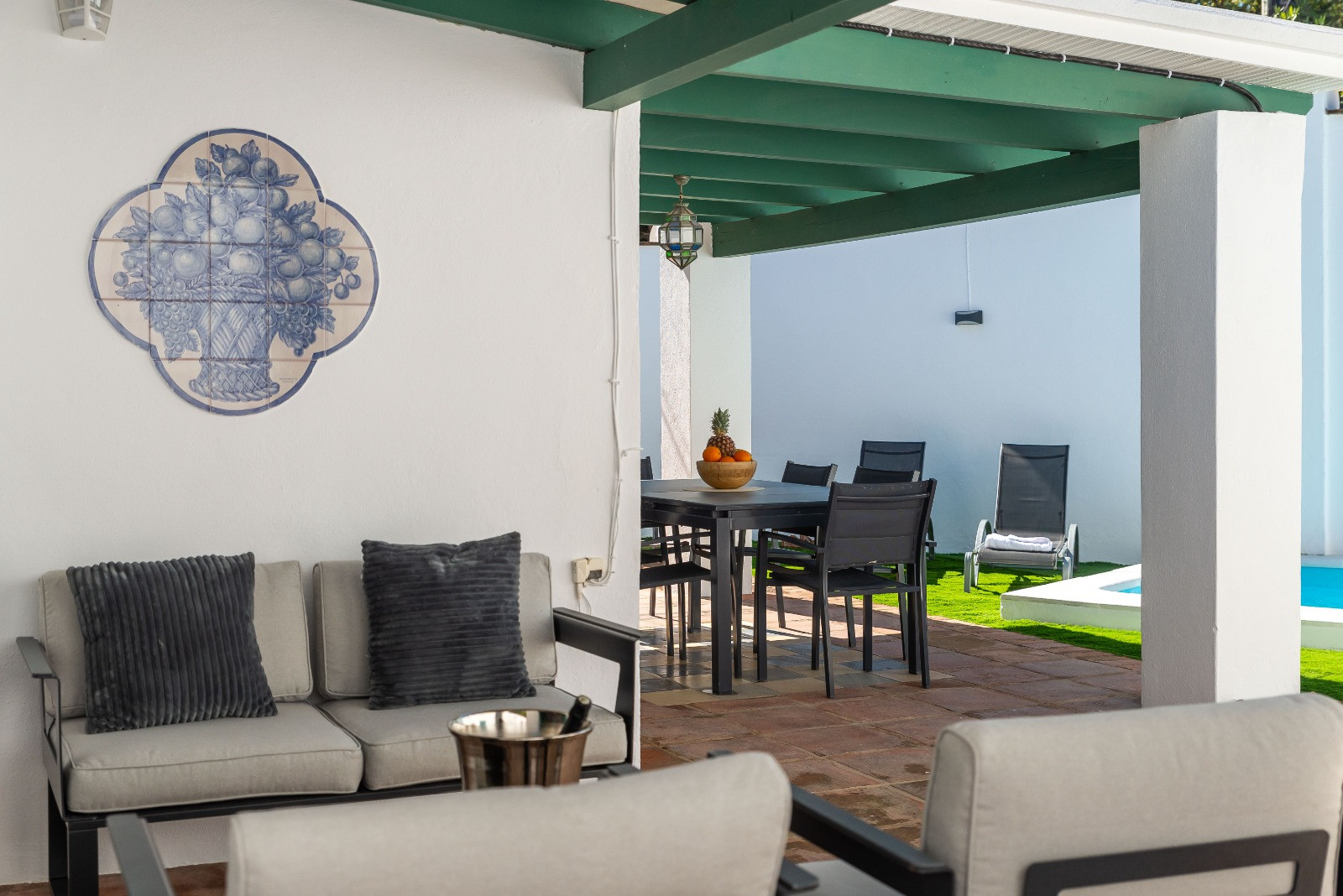 Villa 4 Bedrooms 3 Bathrooms in Marbella, Costa del Sol