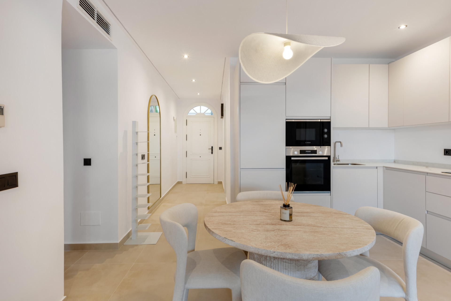 Apartment 3 Bedrooms 2 Bathrooms in Marbella, Costa del Sol