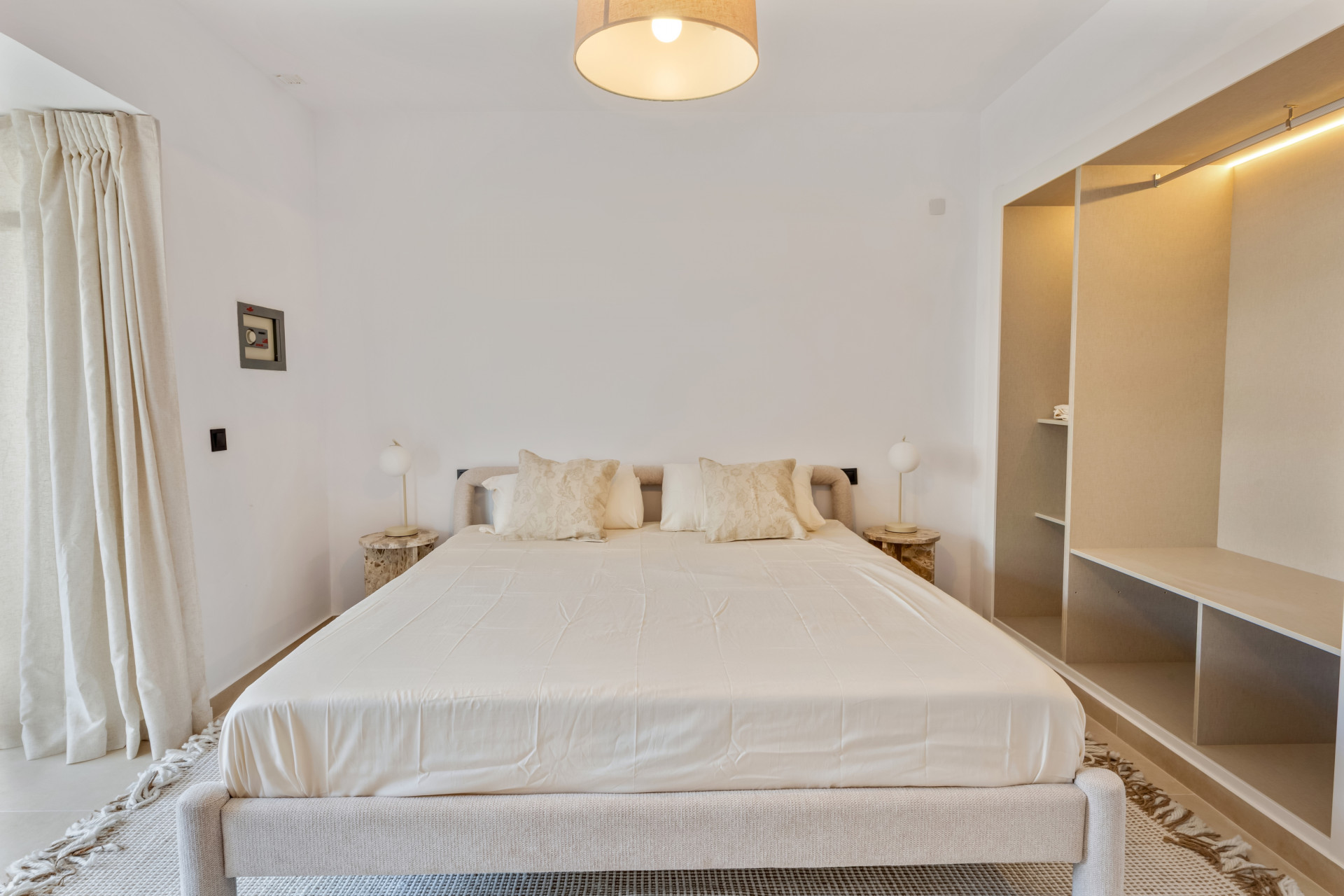 Apartment 3 Bedrooms 2 Bathrooms in Marbella, Costa del Sol