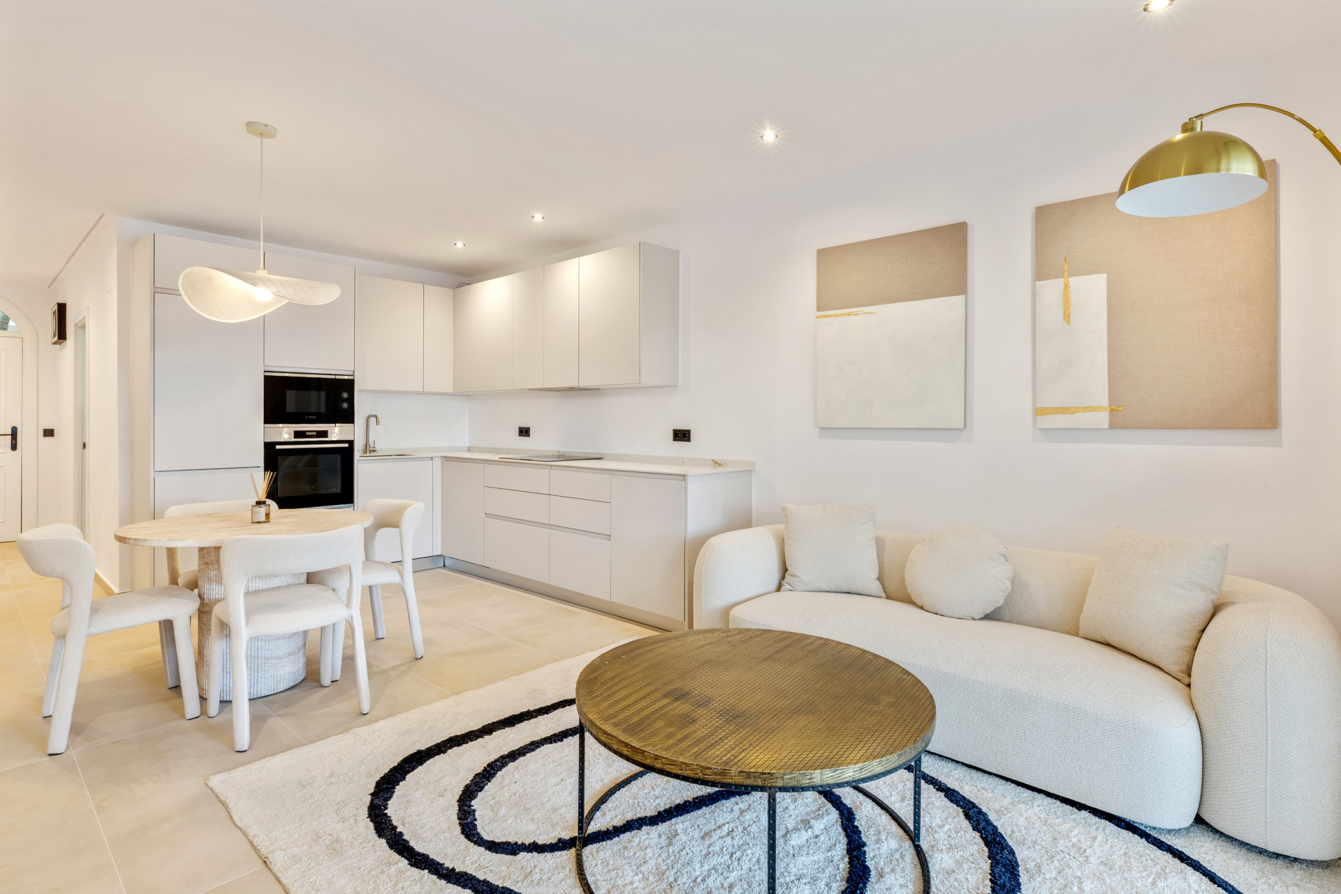 Apartment 3 Bedrooms 2 Bathrooms in Marbella, Costa del Sol