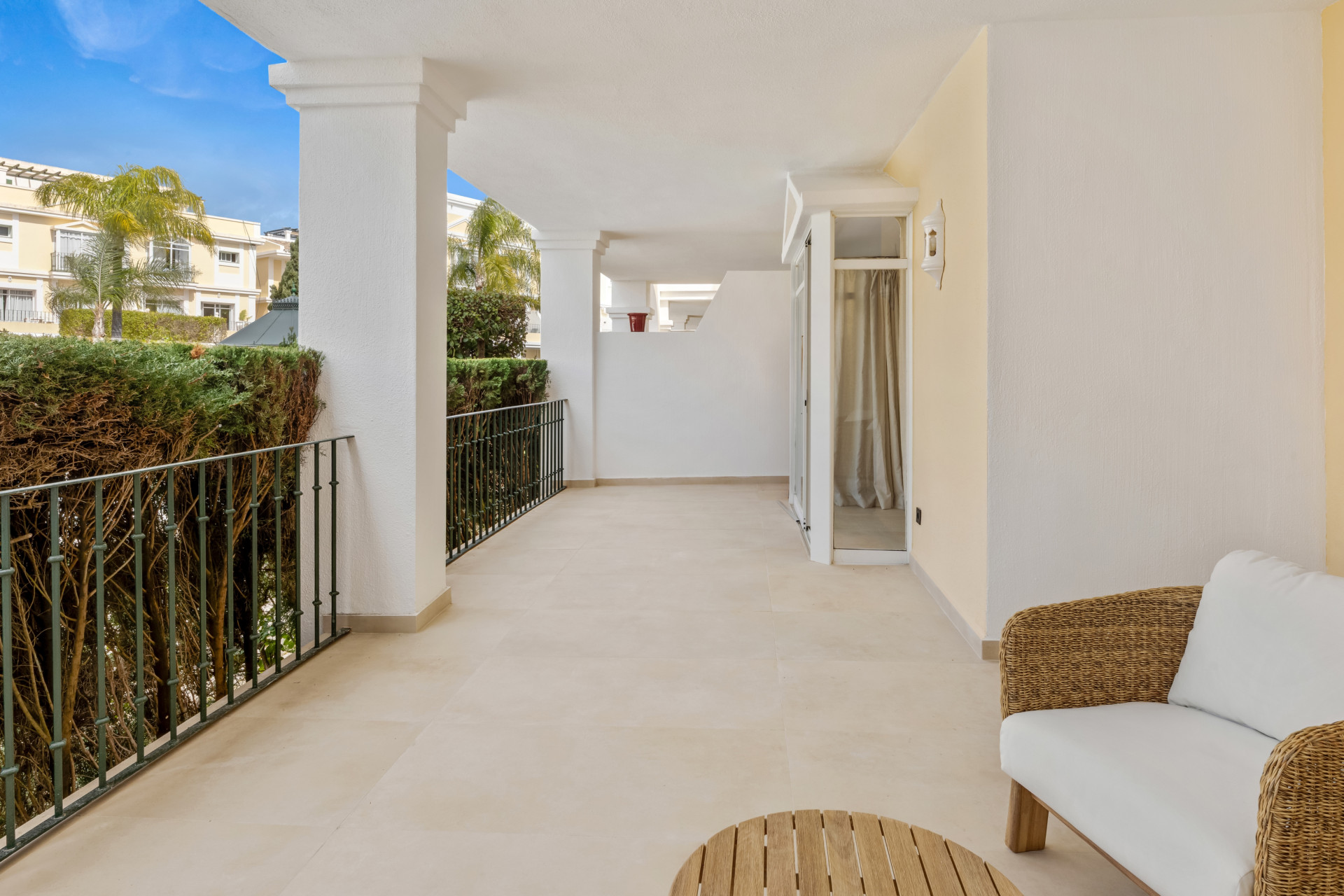 Apartment 3 Bedrooms 2 Bathrooms in Marbella, Costa del Sol