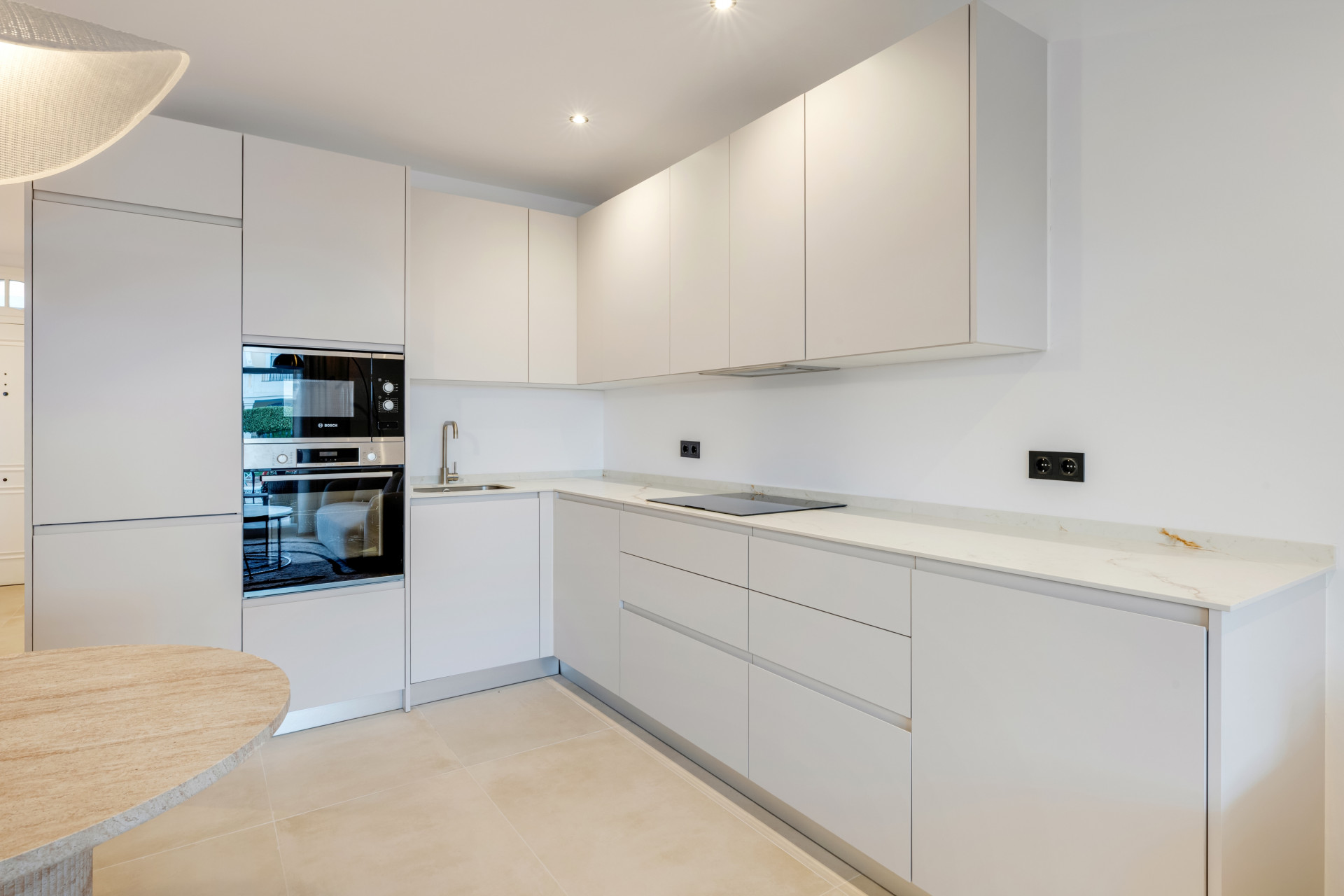 Apartment 3 Bedrooms 2 Bathrooms in Marbella, Costa del Sol