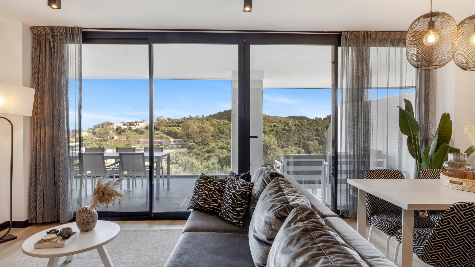 Apartment 3 Bedrooms 2 Bathrooms in Mijas, Costa del Sol