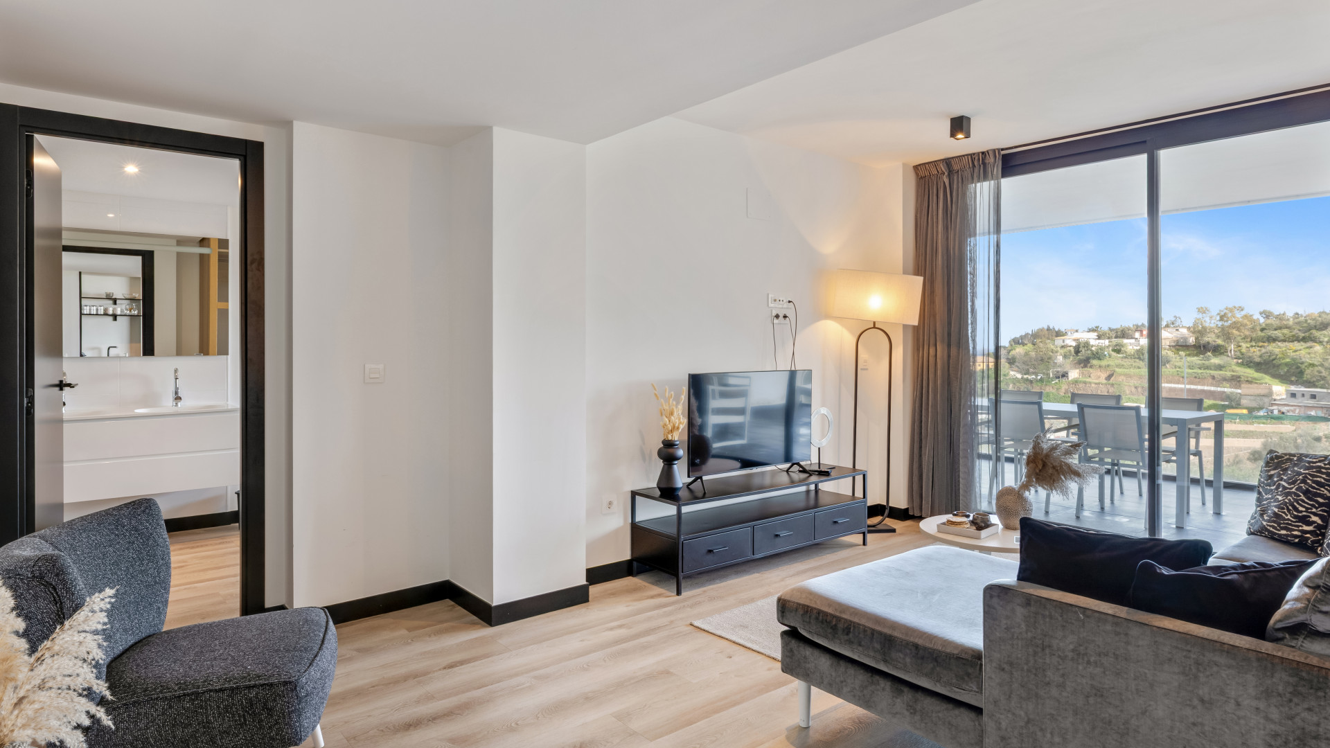 Apartment 3 Bedrooms 2 Bathrooms in Mijas, Costa del Sol