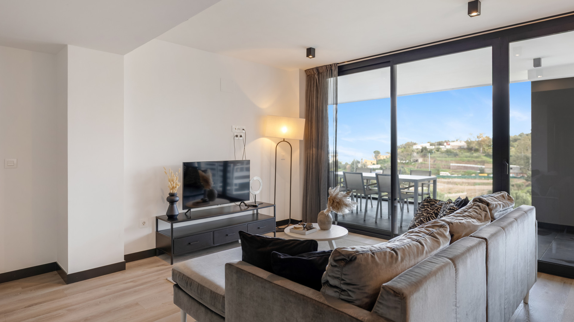 Apartment 3 Bedrooms 2 Bathrooms in Mijas, Costa del Sol