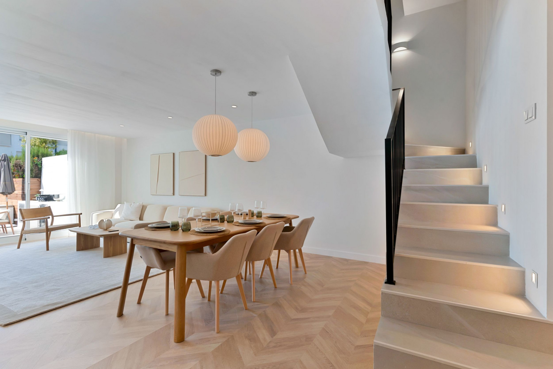 Town House 4 Bedrooms 4 Bathrooms in Marbella, Costa del Sol