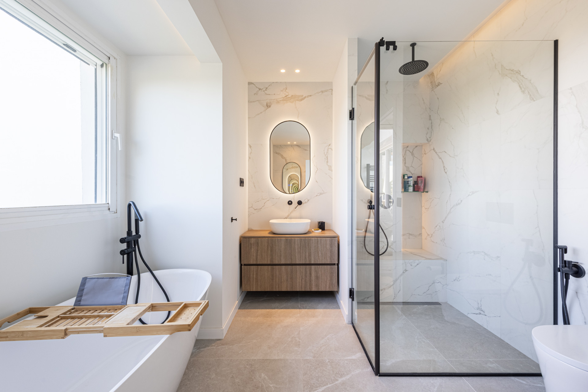 Duplex Penthouse 3 Bedrooms 3 Bathrooms in Altos de La Quinta, Costa del Sol