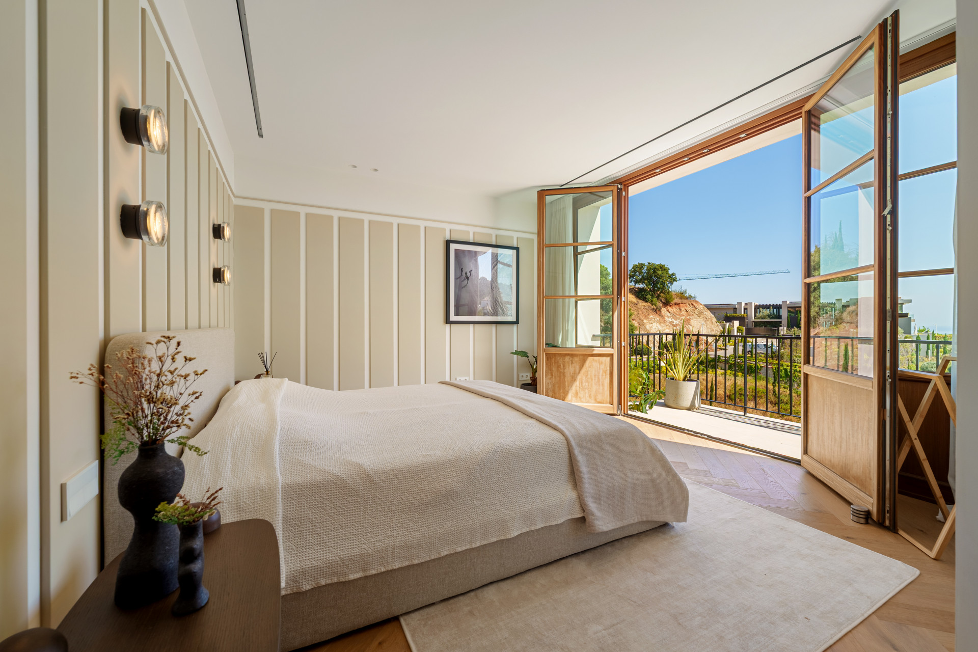 Villa 5 Bedrooms 8 Bathrooms in Benahavis, Costa del Sol