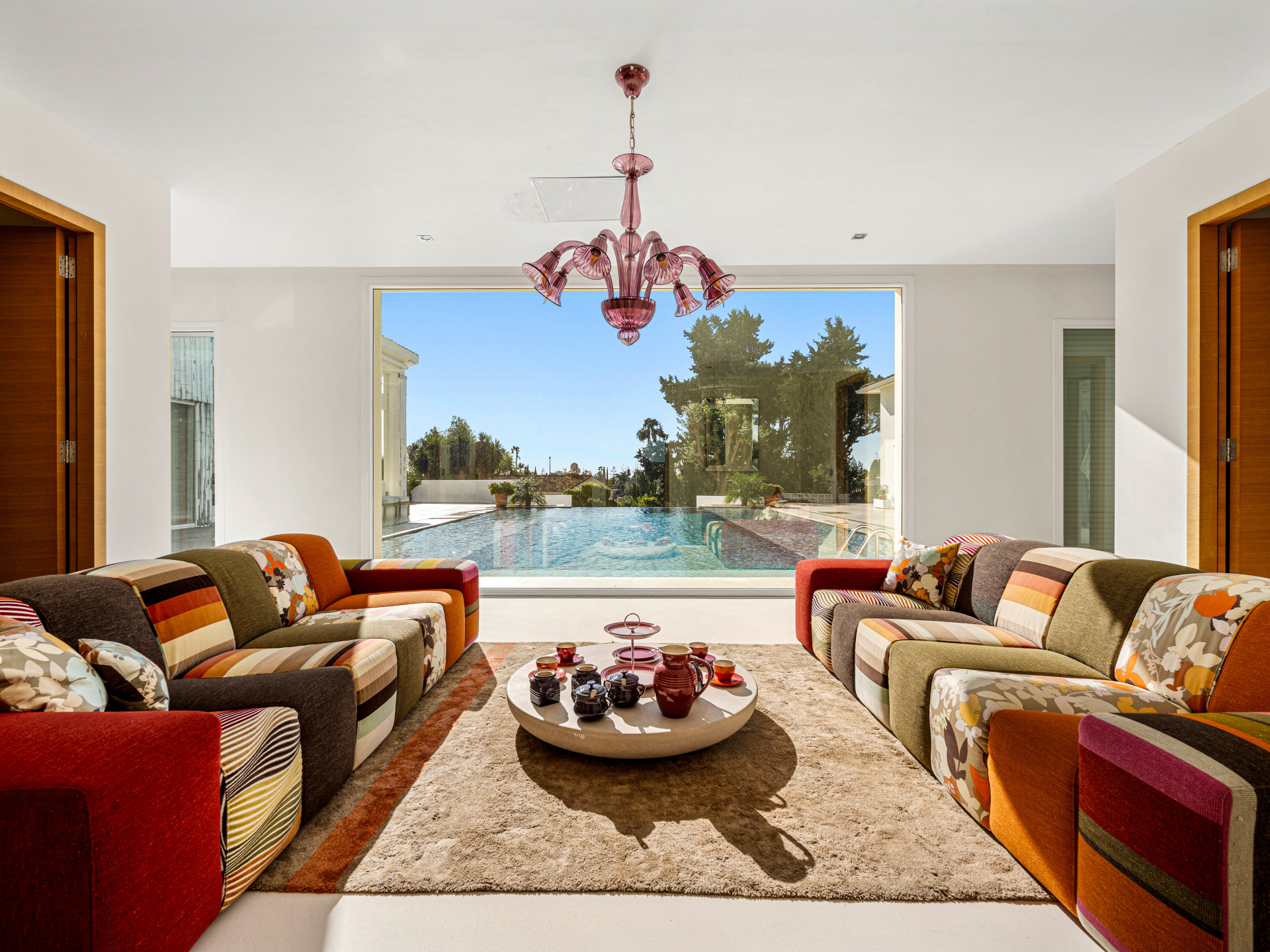 Villa 6 Bedrooms 7 Bathrooms in Guadalmina Alta, Costa del Sol