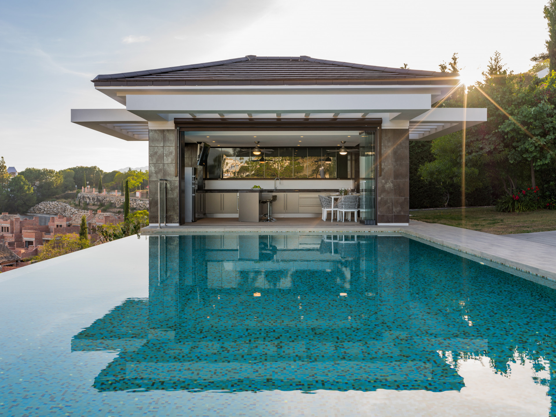 Villa 9 Bedrooms 9 Bathrooms in Benahavis, Costa del Sol