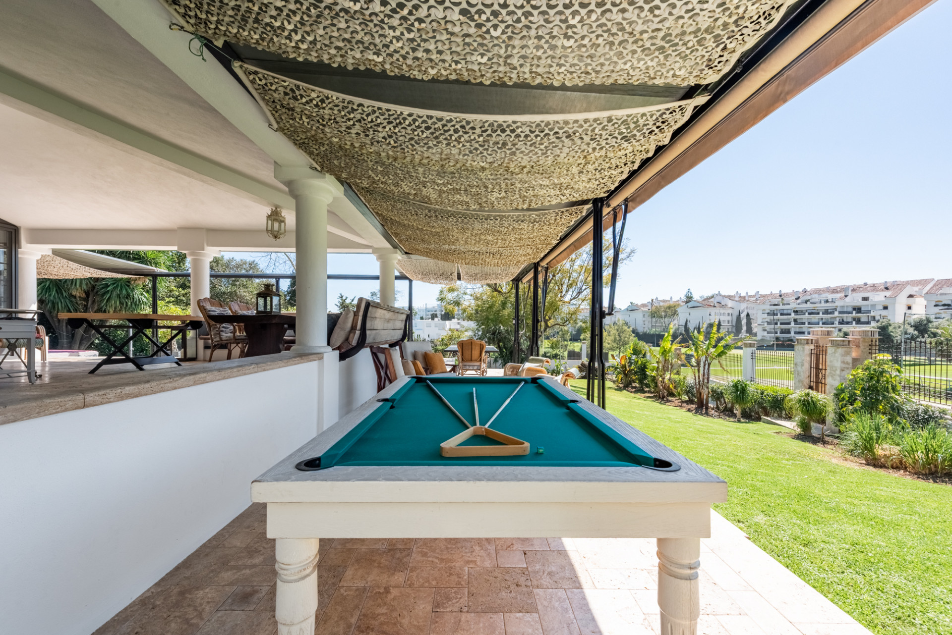 Villa 4 Bedrooms 4 Bathrooms in San Pedro de Alcantara, Costa del Sol