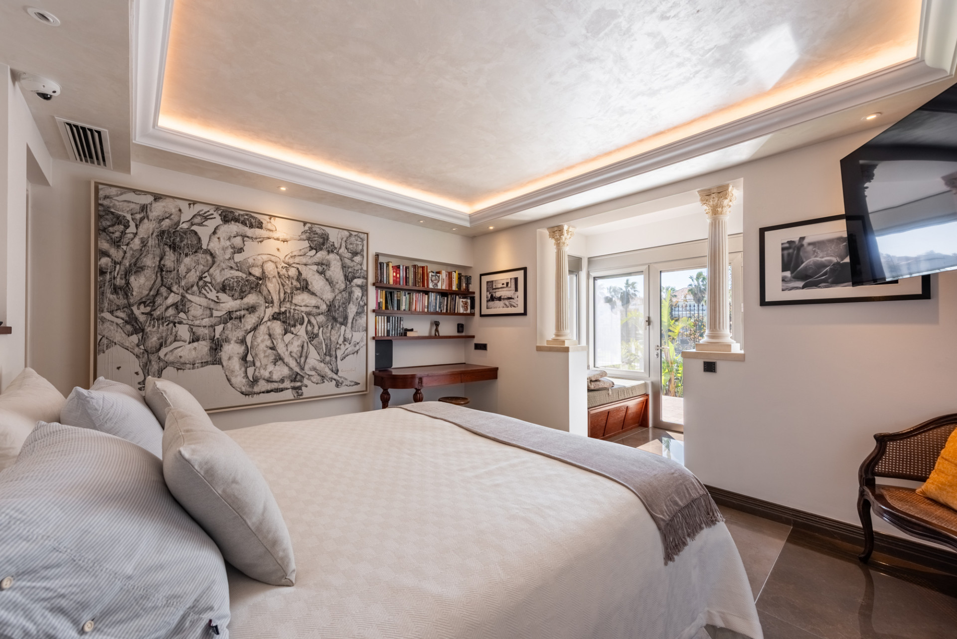 Villa 4 Bedrooms 4 Bathrooms in San Pedro de Alcantara, Costa del Sol