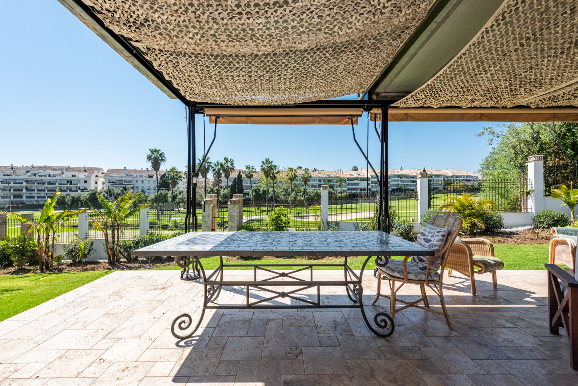 Villa 4 Bedrooms 4 Bathrooms in San Pedro de Alcantara, Costa del Sol